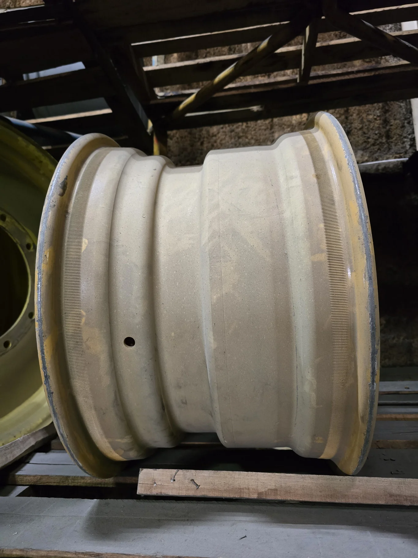 15 X 24 8-8-6.0-.50IN CAT YELLOW WHEEL