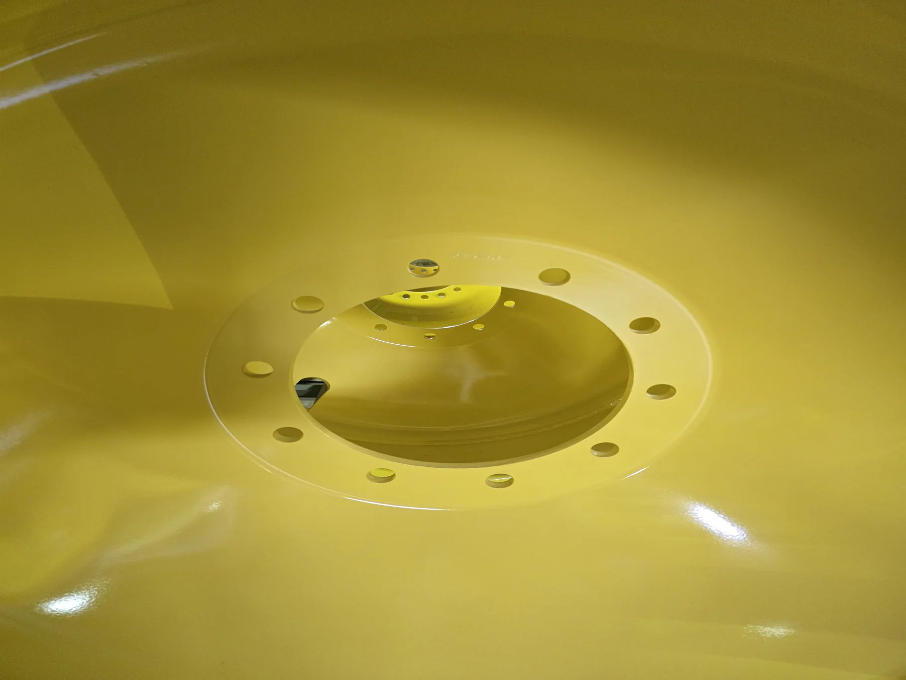 23 X 38 10-13.187-11.07-14.37 (OUTSIDE) HSLA DOLLY DUAL YELLOW WHEEL image 2