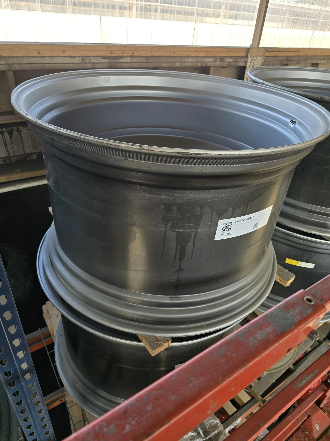 28 X 46 10-13.19-11.07 -7.62OUT PATRIOT SPRAYER SILVER WHEEL