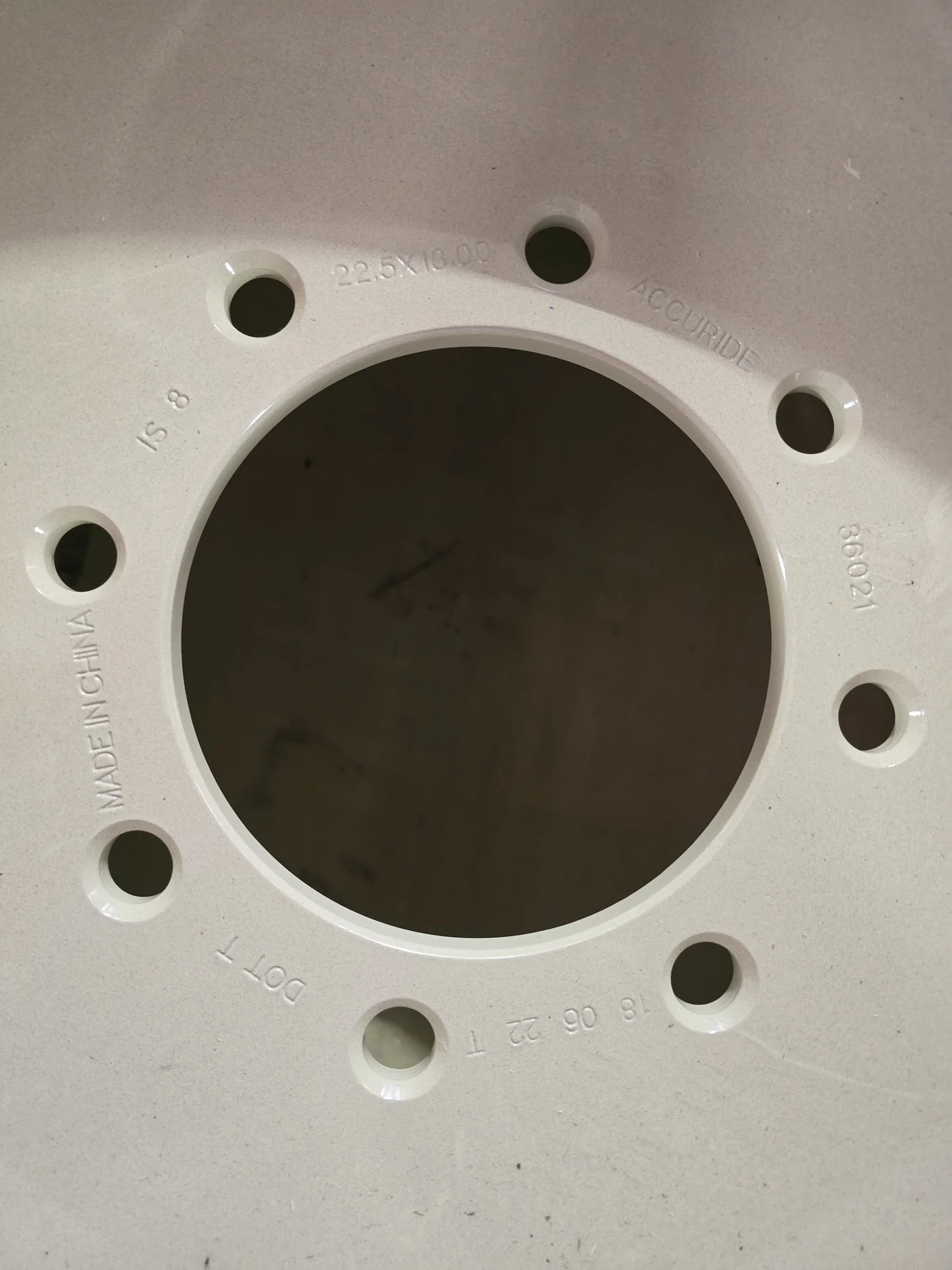 13 X 22.5 8-8-6.033-1.12IN OFF WHITE WHEEL image 3