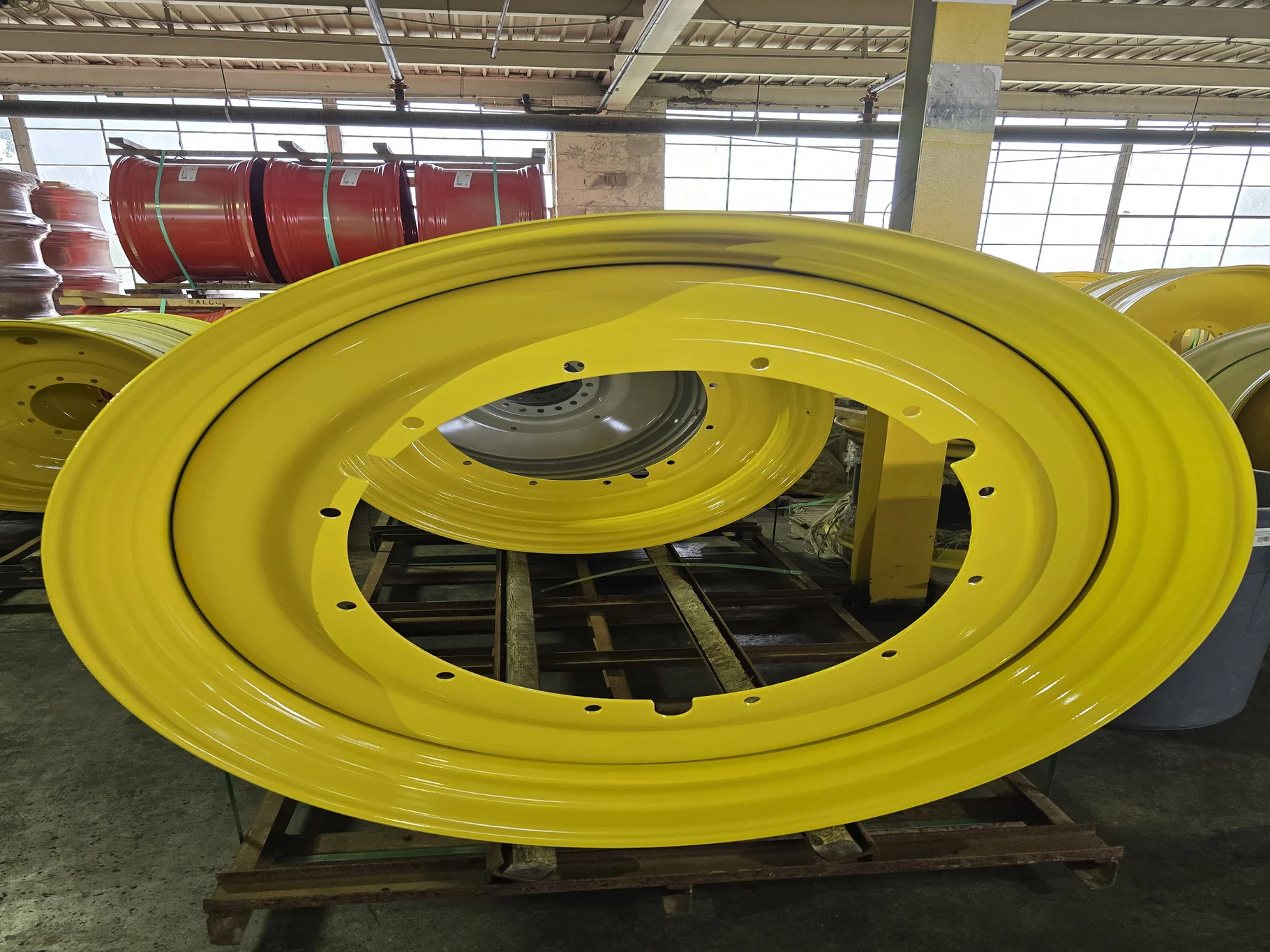 15 X 50 12-32.047-30.079 -2.81IN YELLOW WHEEL