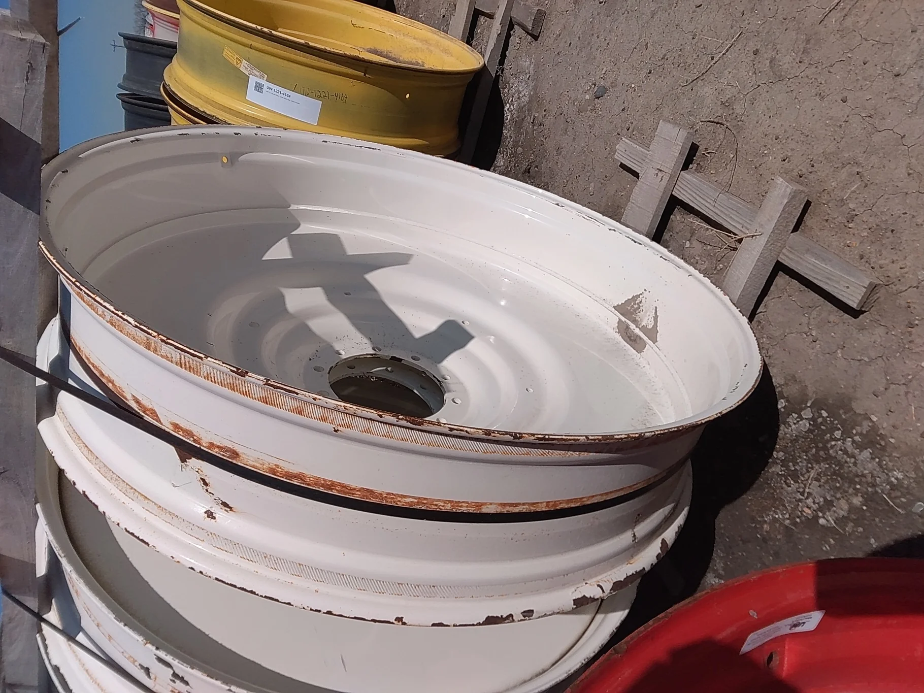 12 X 54 10-13.19-11.07-8.63IN WHITE WHEEL image 6