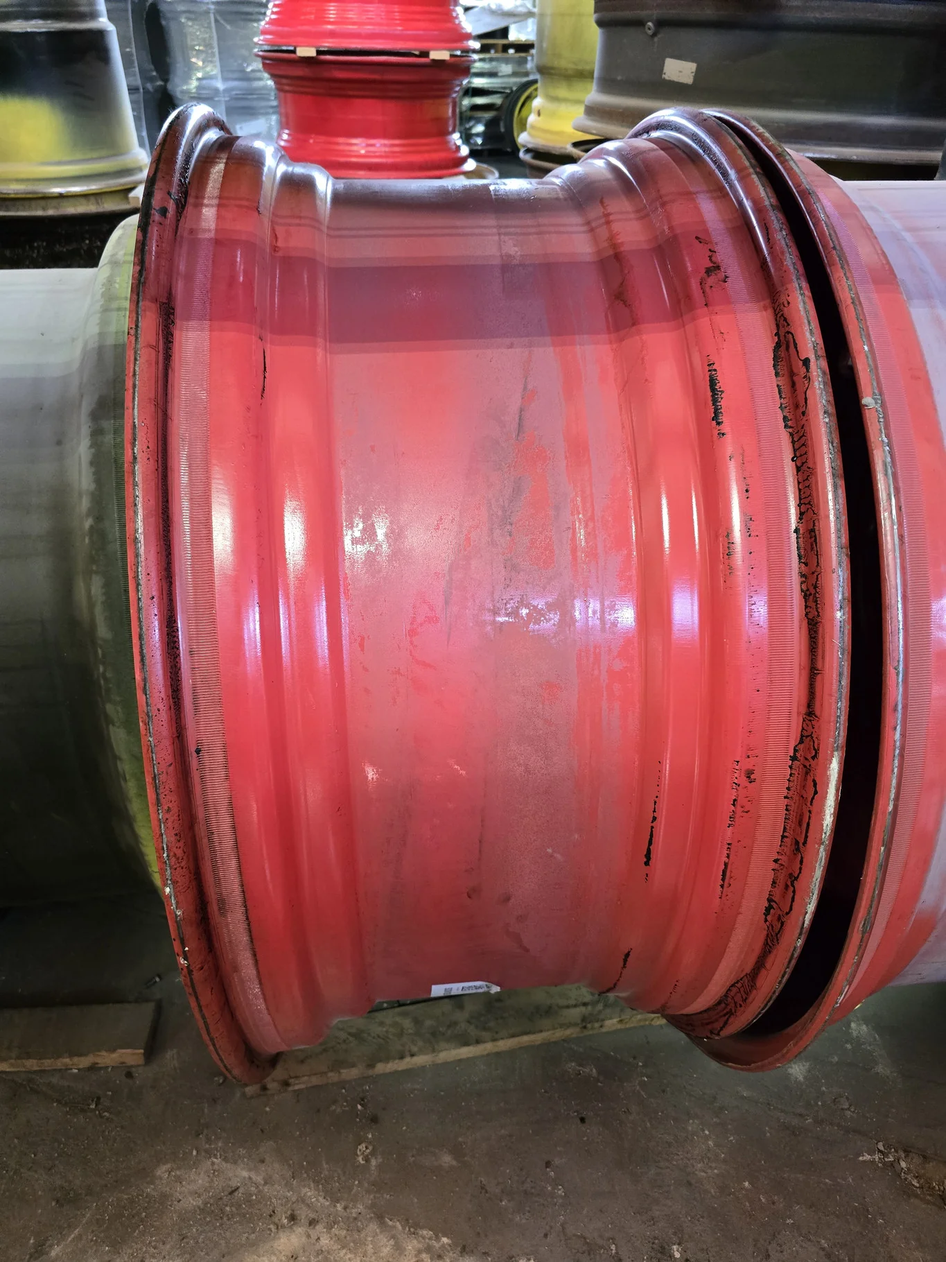20 X 46 10-13.19-11.07 -11.34U DUAL FENDT RED WHEEL