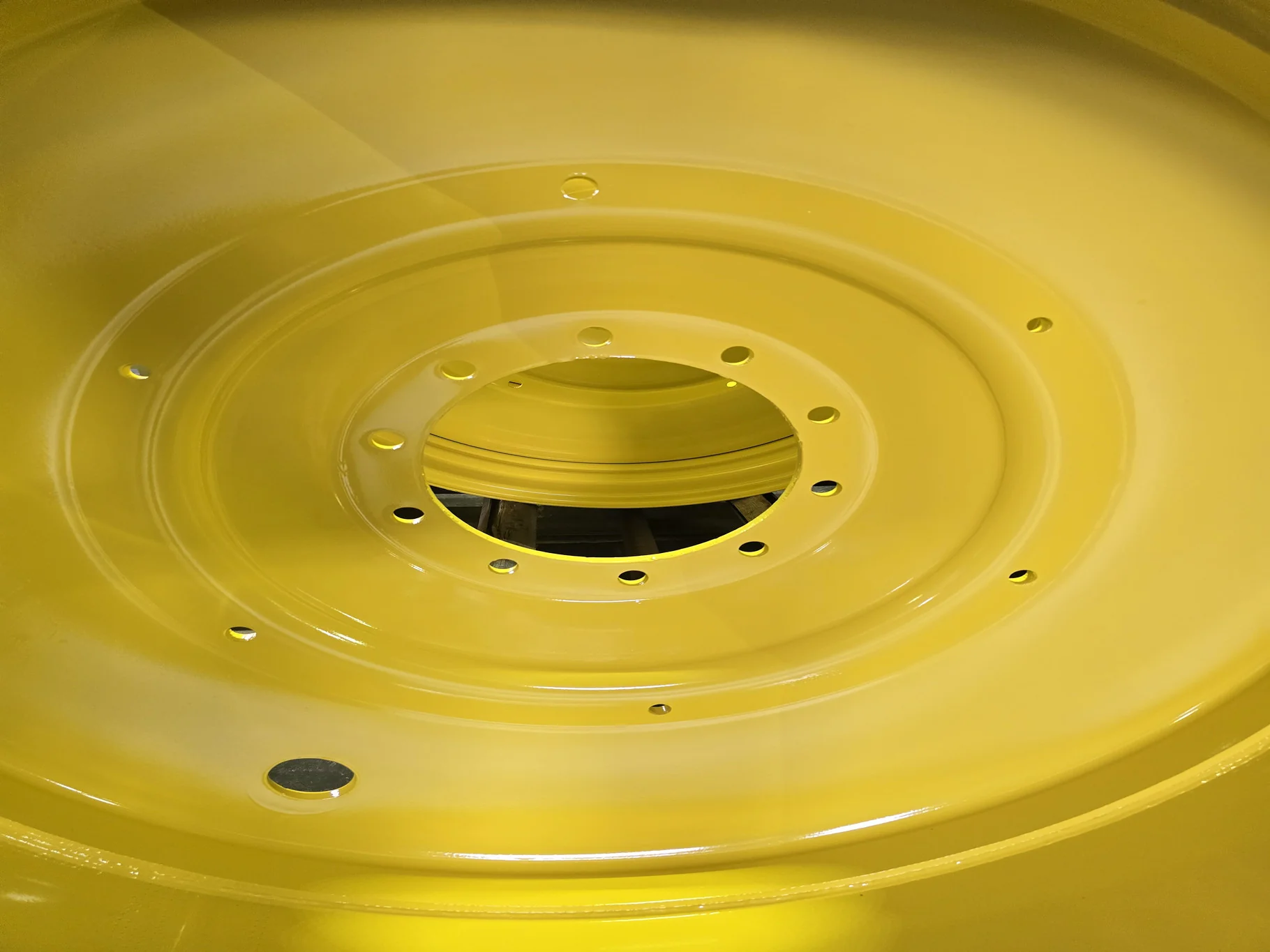 20 X 46 10-13.19-11.07 -11.34U DUAL YELLOW WHEEL image 2