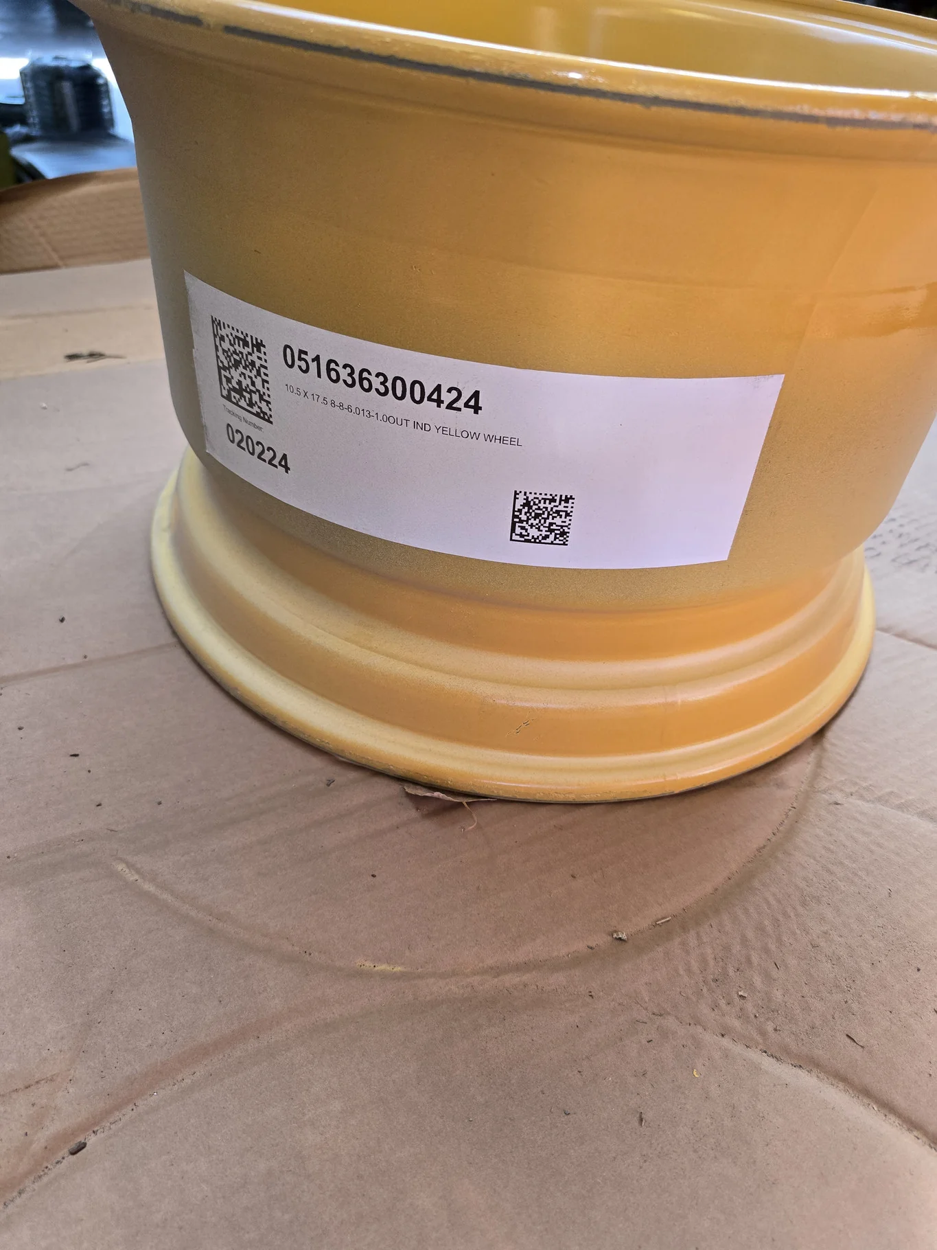 10.5 X 17.5 8-8-6.013-1.0OUT JD IND YELLOW WHEEL image 3
