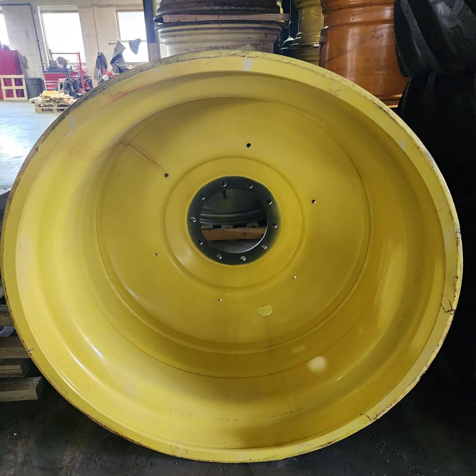 44 X 46 LSW 10-13.189-11.07 YELLOW WHEEL image 3