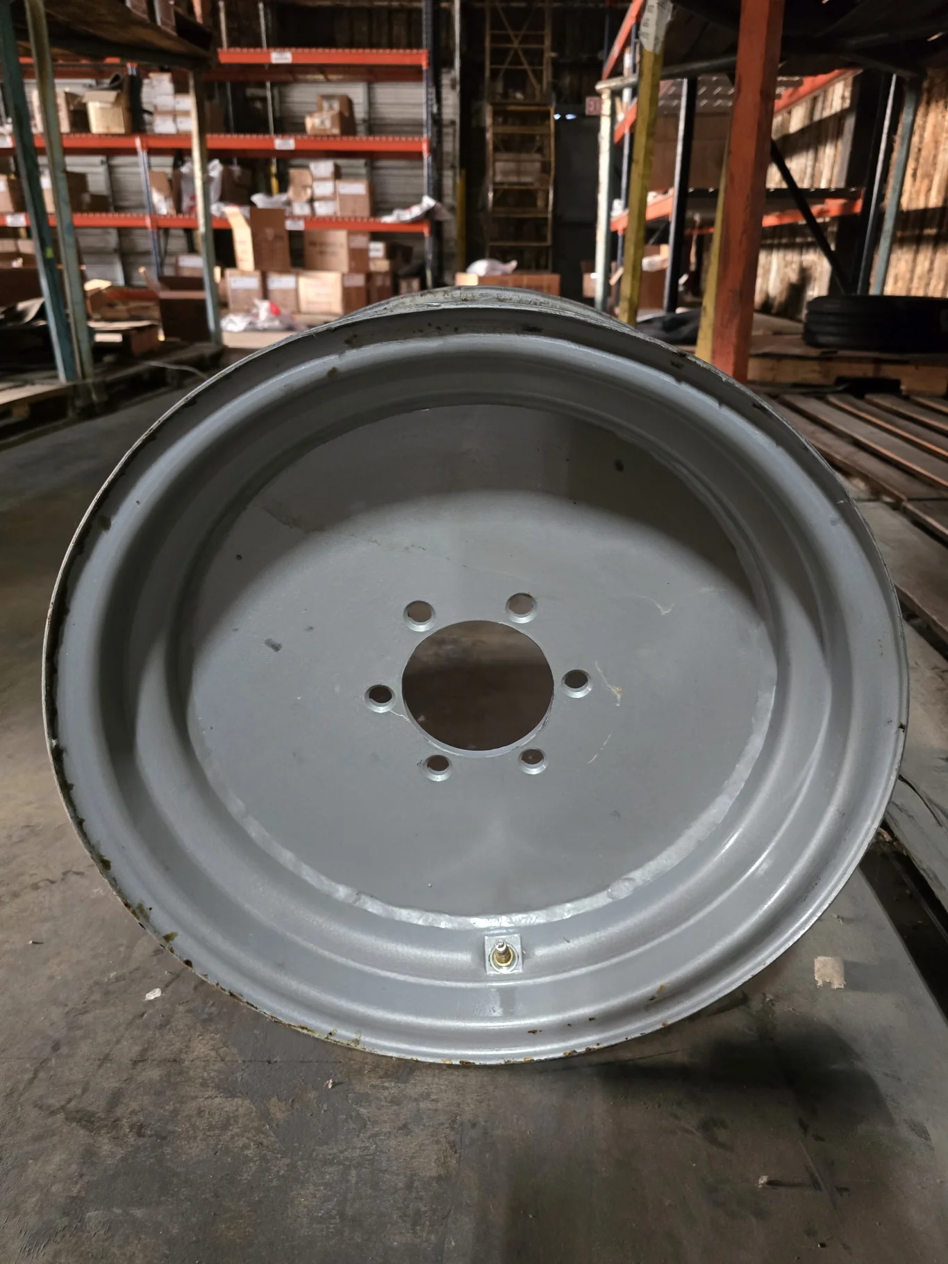 11 X 20 6-6-4.62 -8.00BS SILVER WHEEL