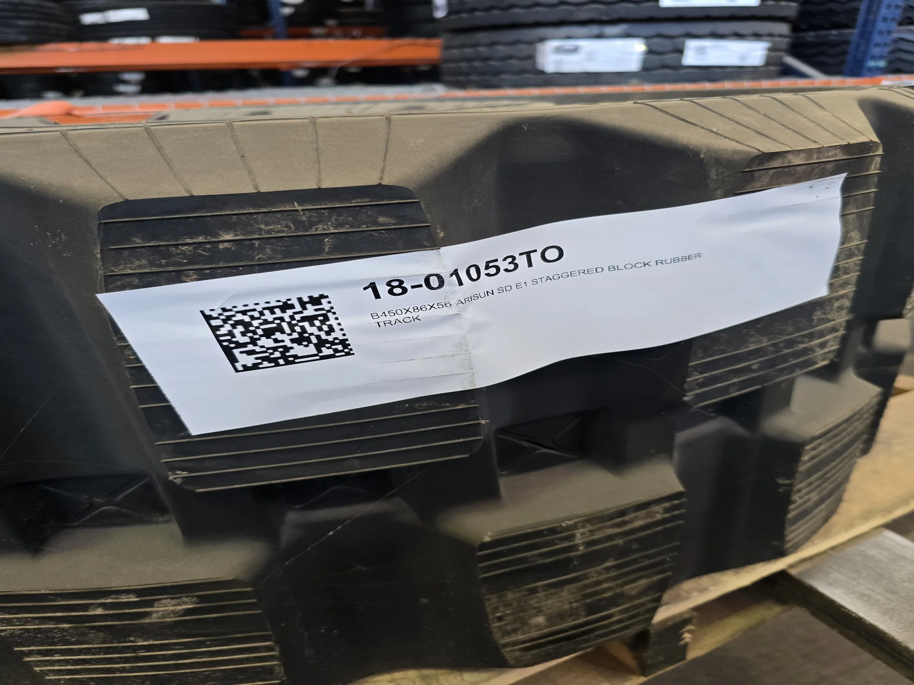 Take-Off B450X86X56 ARISUN SD E1 STAGGERED BLOCK RUBBER TRACK image 2
