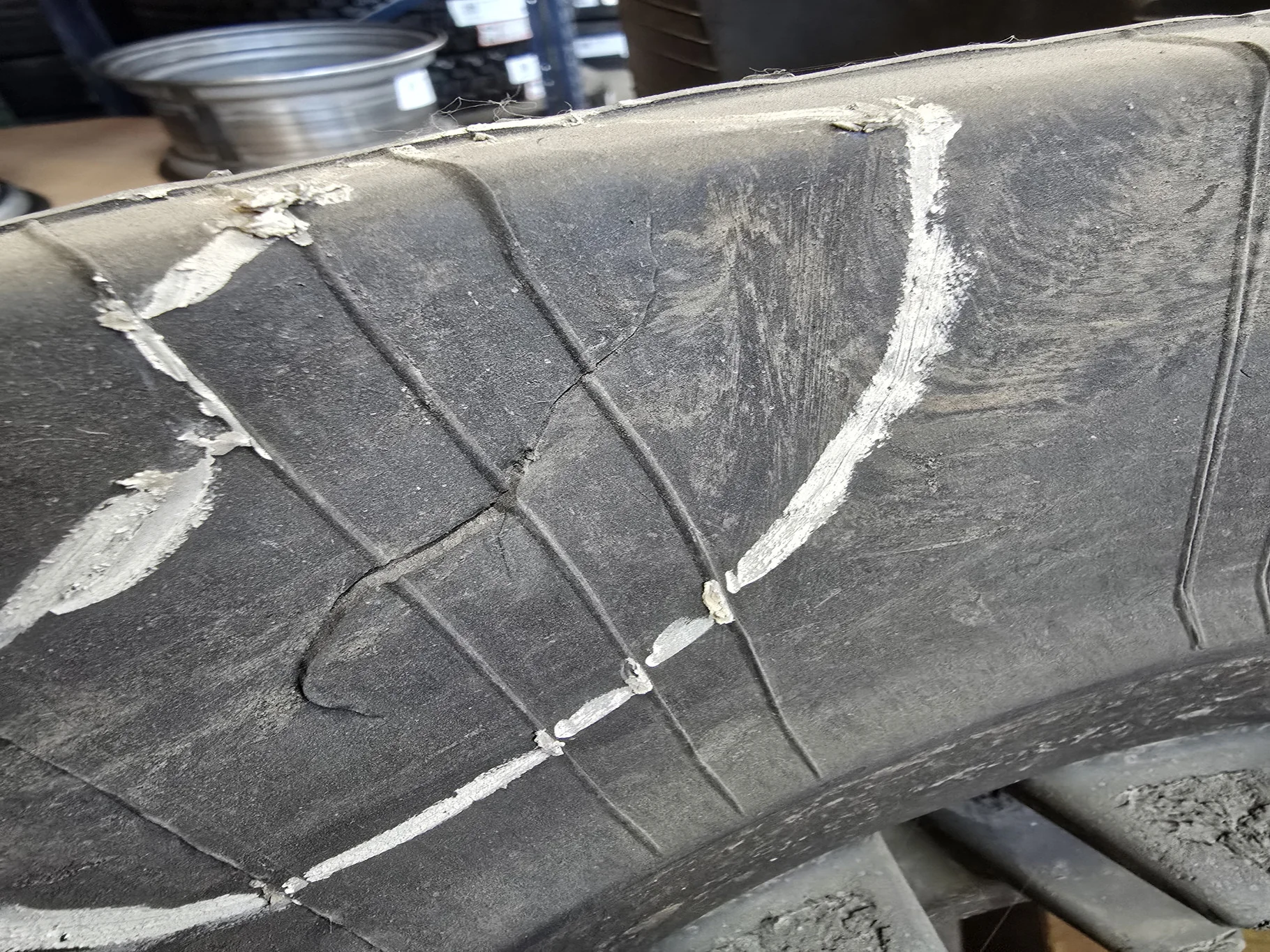 Take-Off B450X86X56 ARISUN SD E1 STAGGERED BLOCK RUBBER TRACK image 5