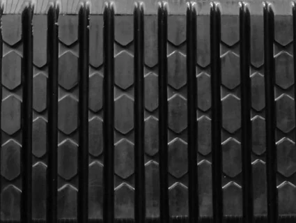 381X101.6X42 ARISUN MTL RUBBER TRACK
