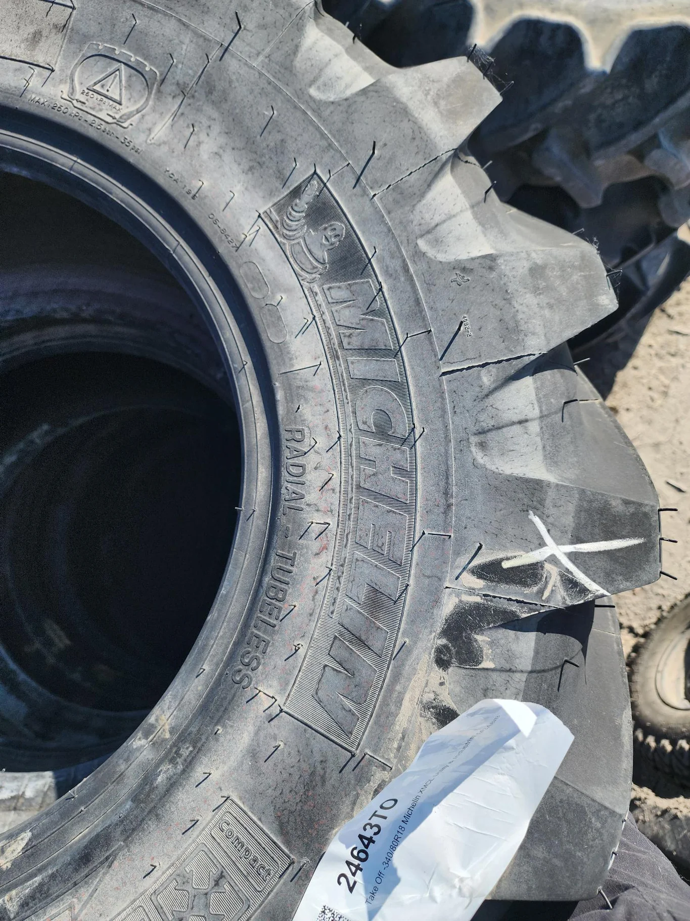 340/80R18 143A8/143B MICHELIN IND XMCL TL R-4 image 3
