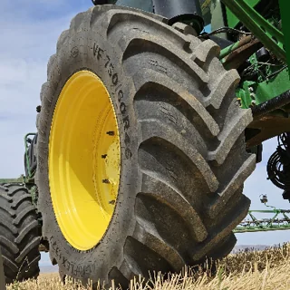 VF750/60R46 189D ALLIANCE 377 XT AGRIFLEX+ R-1 on 25 X 46 12-32.047-30.07 -4.92 OUT YELLOW WHEEL