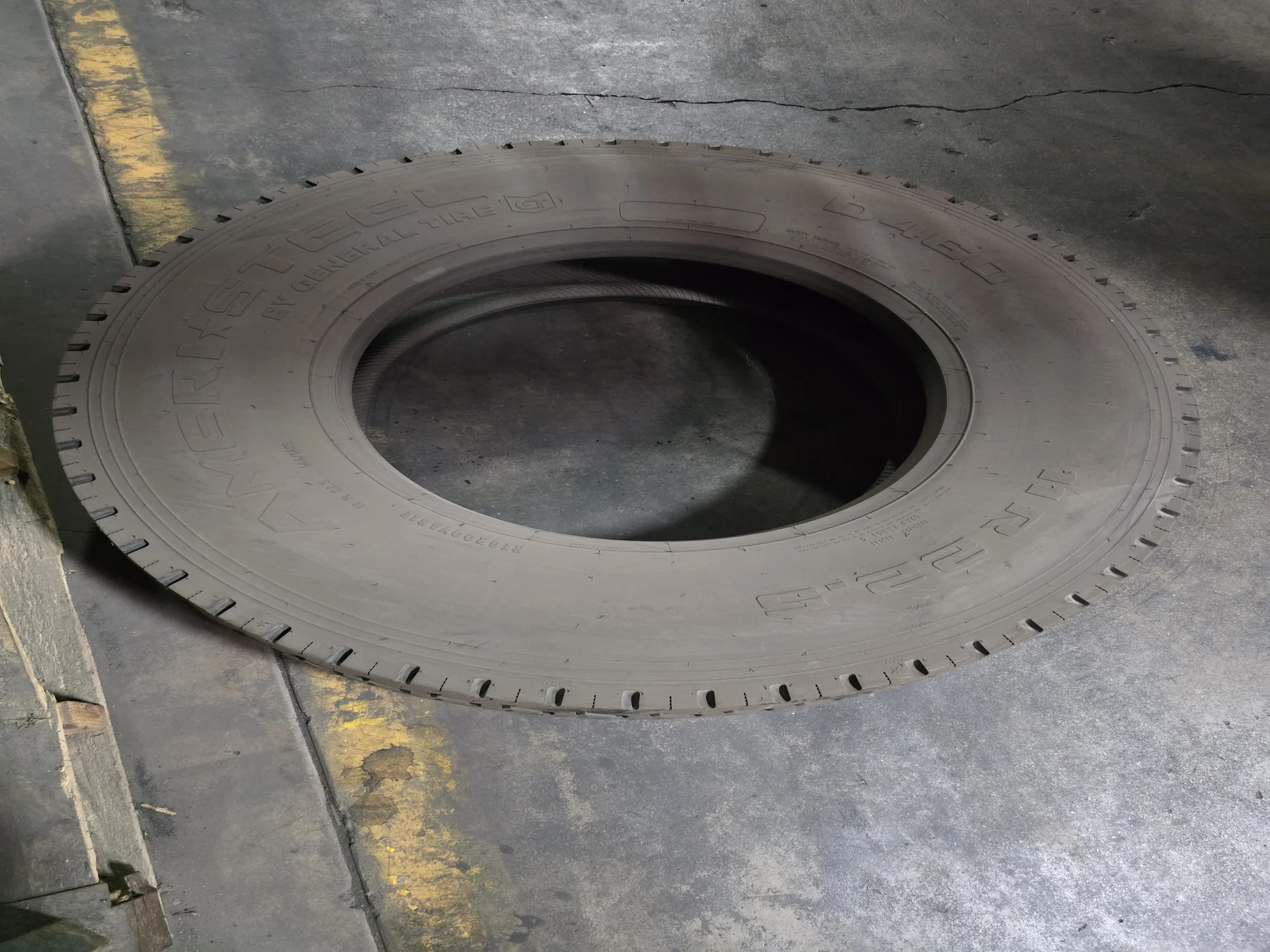 11R22.5 AMERISTEEL SECTION REPAIR CFI STK RECONDITIONED
