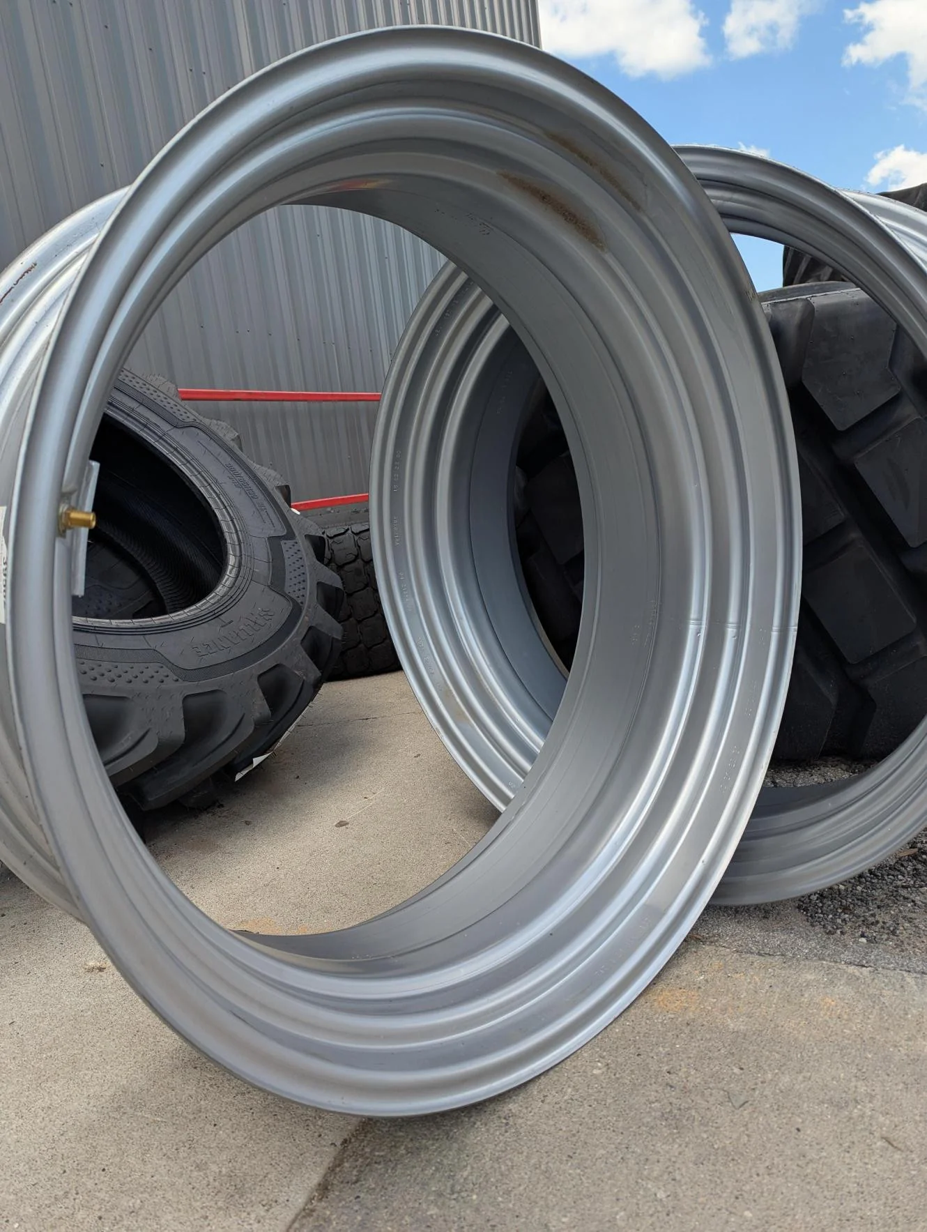 Take-Off 14 X 38 DEEP WELL SILVER WHEEL