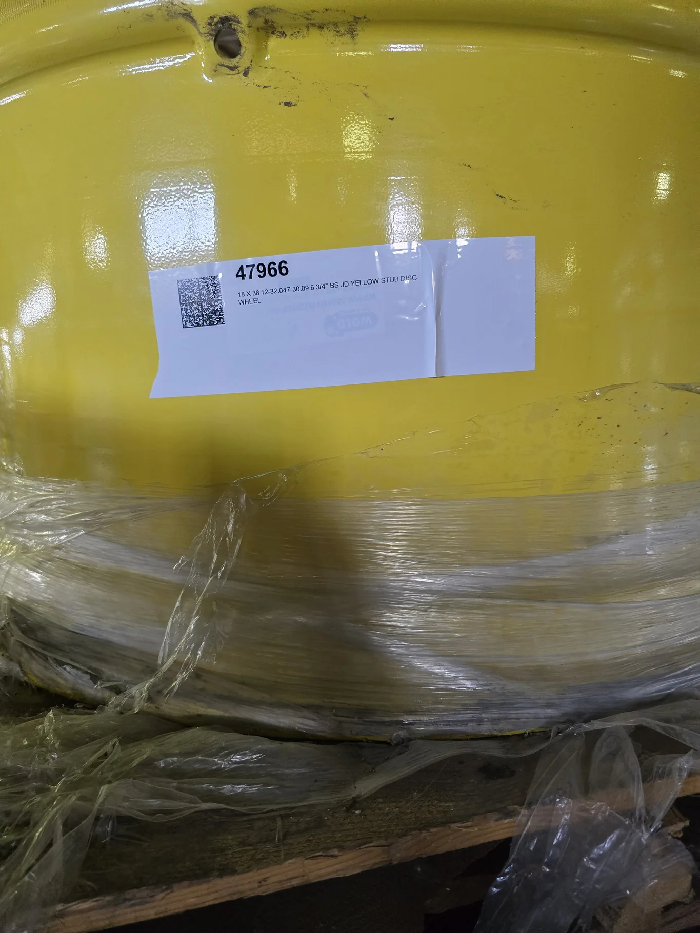18 X 38 12-32.047-30.09 6 3/4" BS JD YELLOW STUB DISC WHEEL image 3
