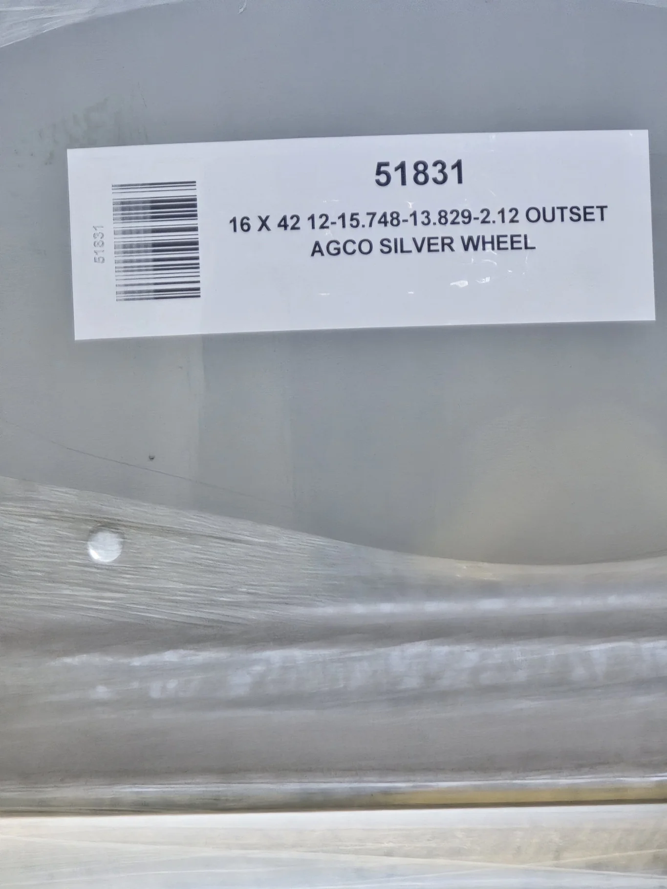 16 X 42 12-15.75-13.85 -2.12 OUTSET AGCO SILVER WHEEL image 3