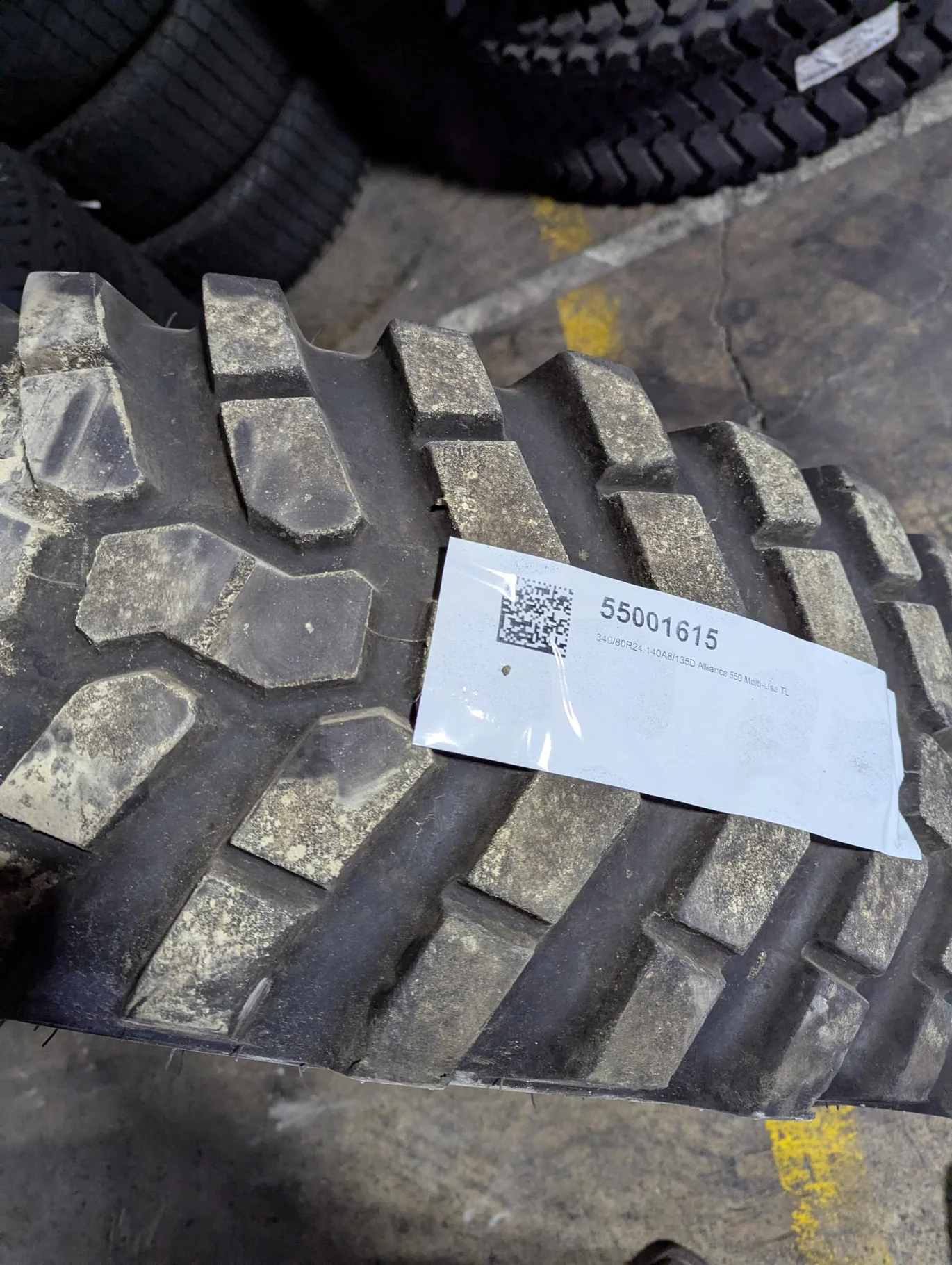 340/80R24 140A8/135D Alliance 550 Multi-Use TL image 2