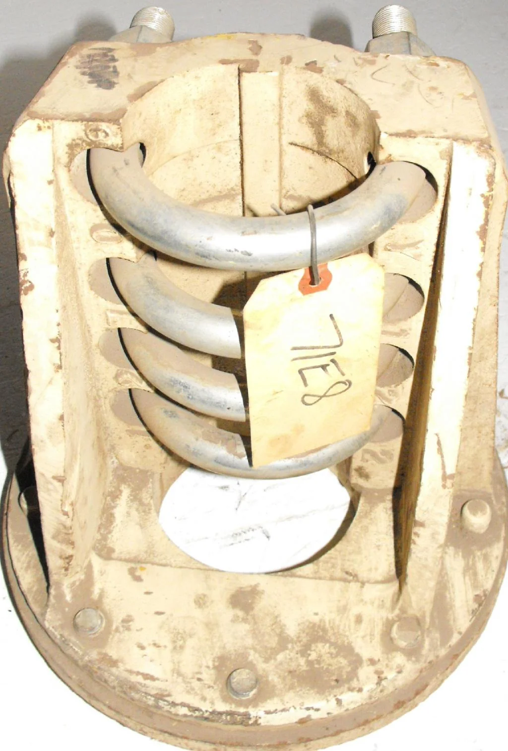9 HOLE HUB