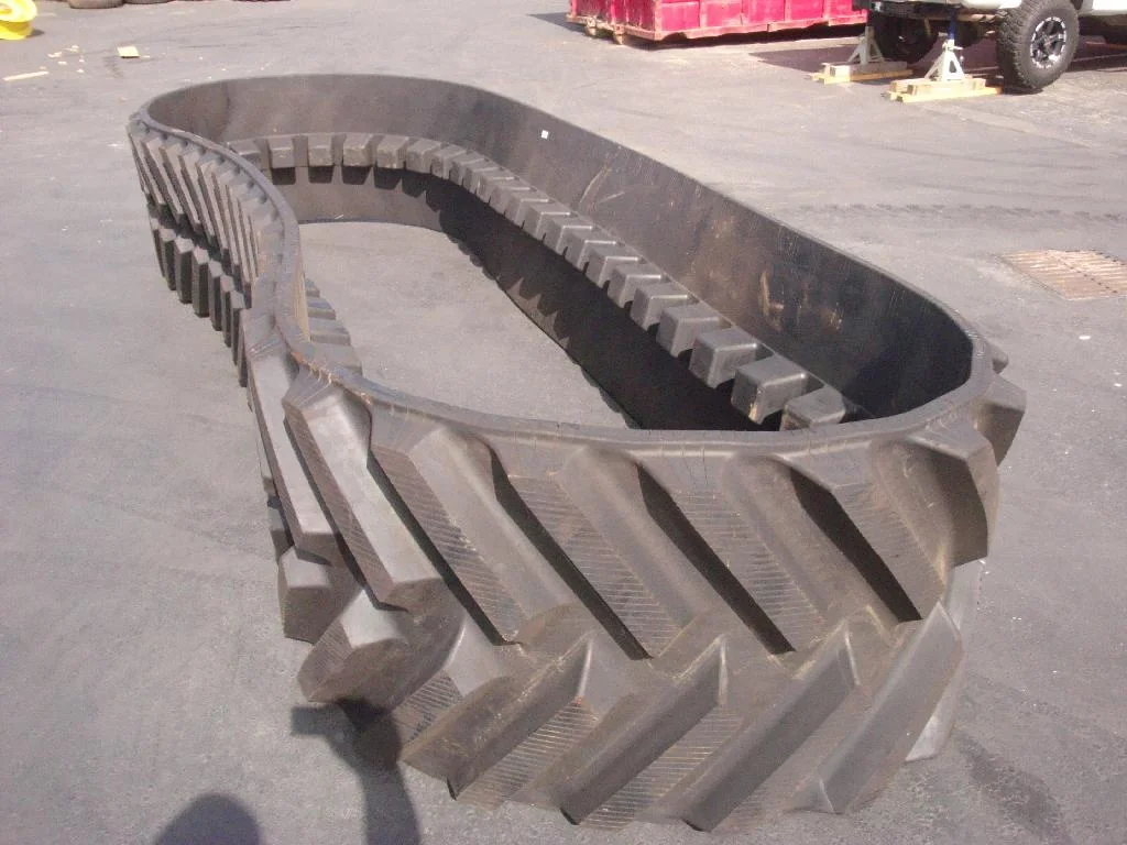30" CAT MT800 TRAXTER STD AG TRACK 760X204X49