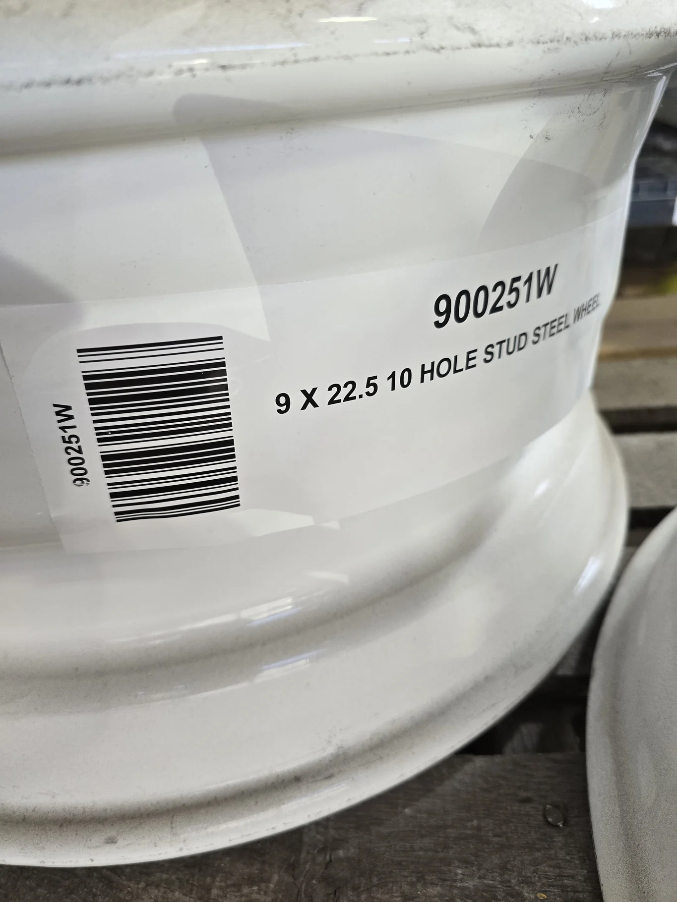 9 X 22.5 10 HOLE STUD STEEL WHEEL image 3