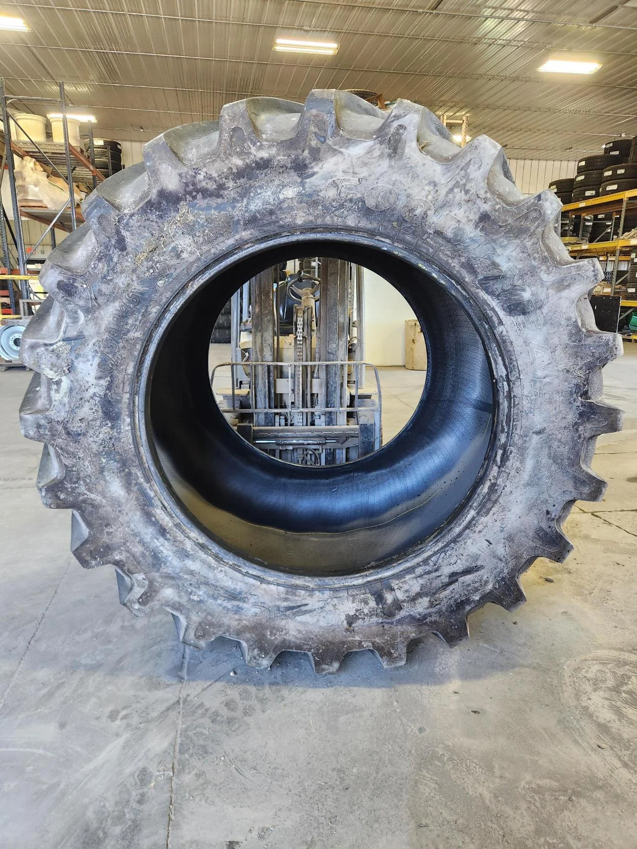 Used LSW 1400/30R46 201D GOODYEAR OPTITRAC TL R-1W image 2