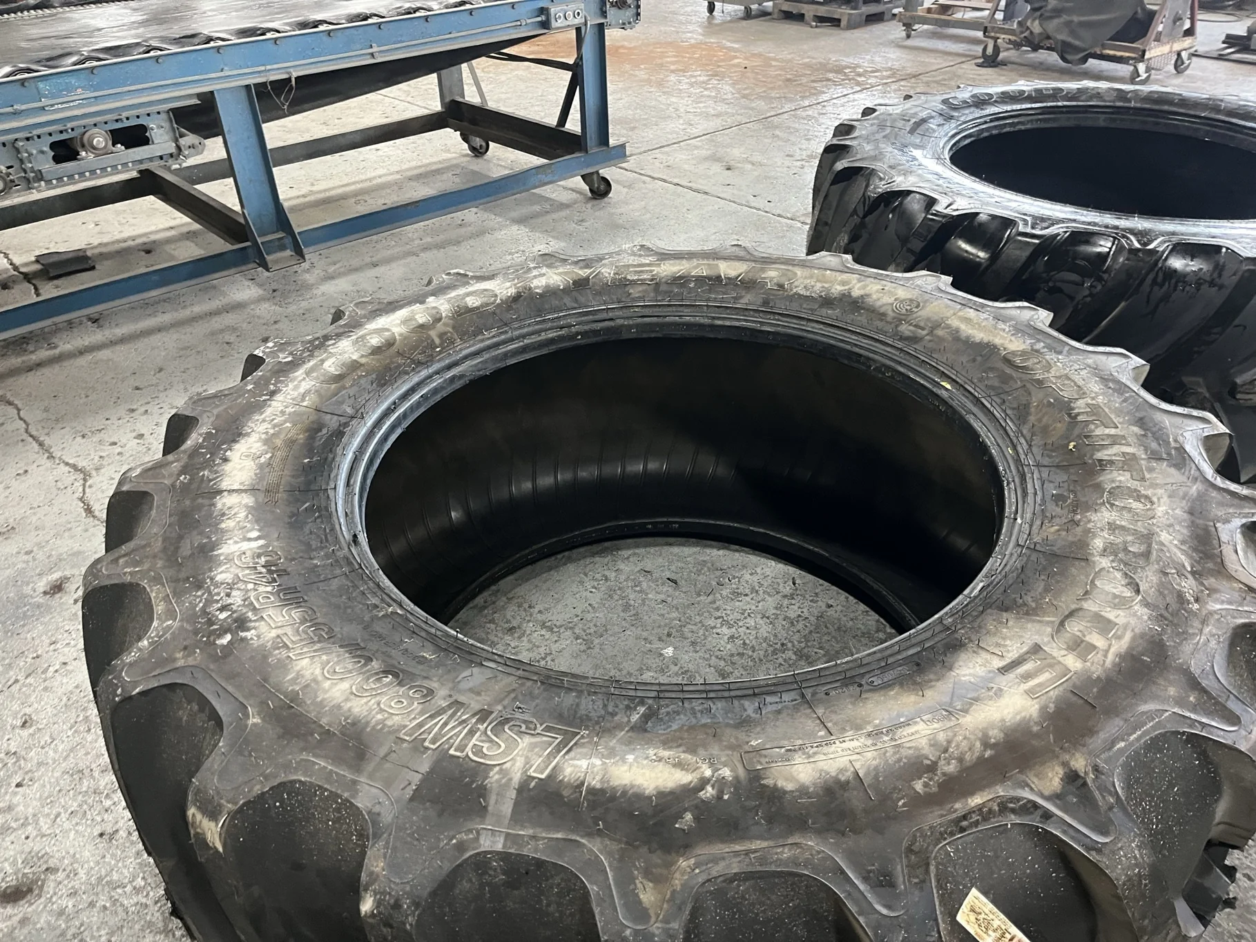 TAKE-OFF LSW 800/55R46 190D GOODYEAR OPTITORQUE TL R-1 95 - 100% image 3