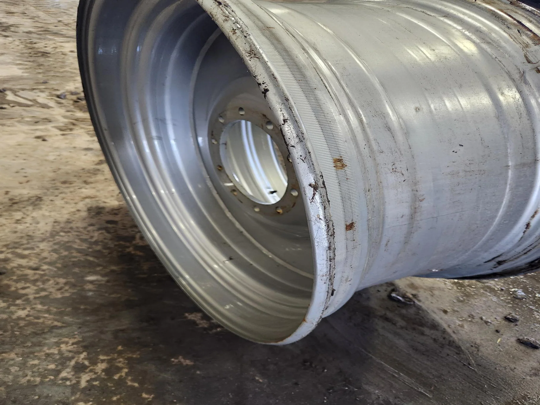 Take-off 18 x 38 10-13-11 Case Silver Wheel image 3