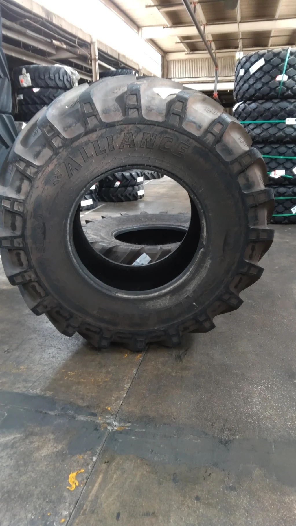 Used 620/75R30 169A8/166D Alliance Agristar XL A-378 TL 1-W 90-95% image 2