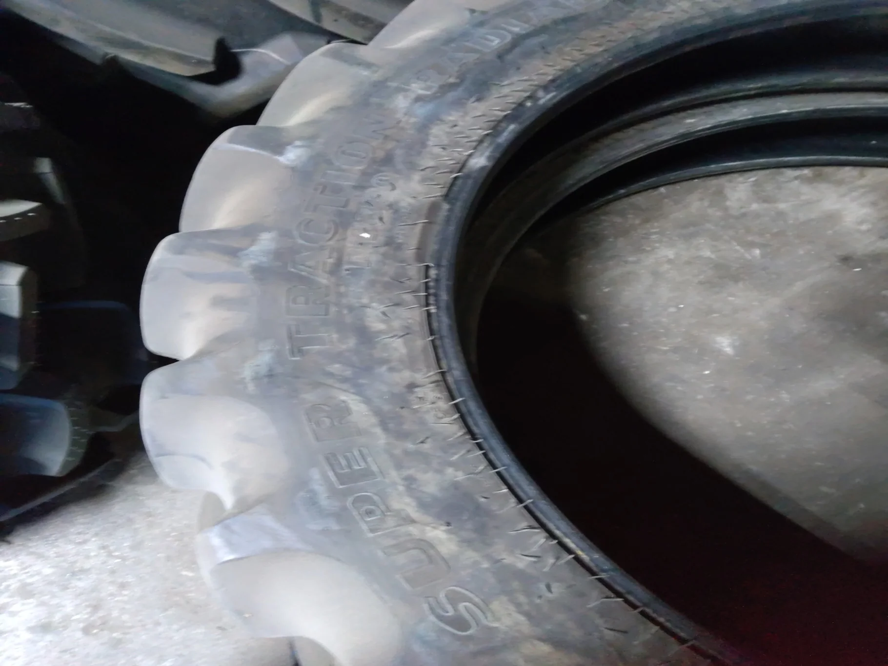 Used 320/90R54 149A8 Goodyear Super Traction DT800 TL R-1W 85-90% image 6