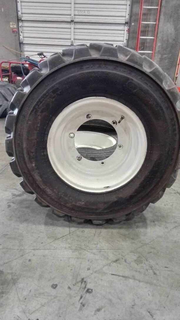 Used 12.5/80-18 10PLY Galaxy Beefy Baby TL I-3 80-85% On 9 x 18 6-11.220-9.853 Solid Wheel