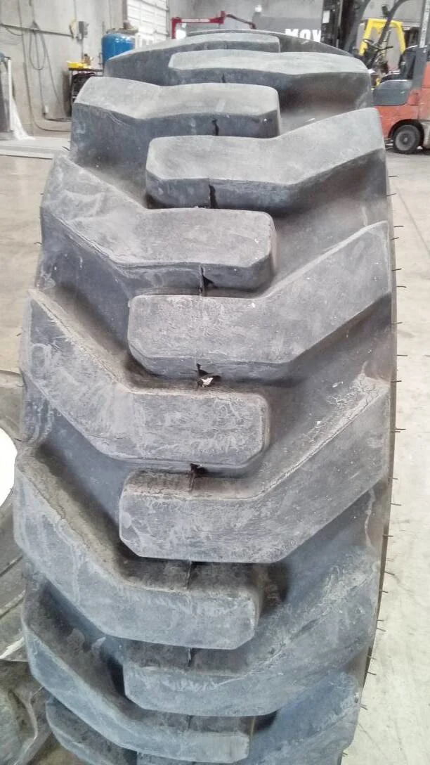 Used 12.5/80-18 10PLY Galaxy Beefy Baby TL I-3 80-85% On 9 x 18 6-11.220-9.853 Solid Wheel image 2