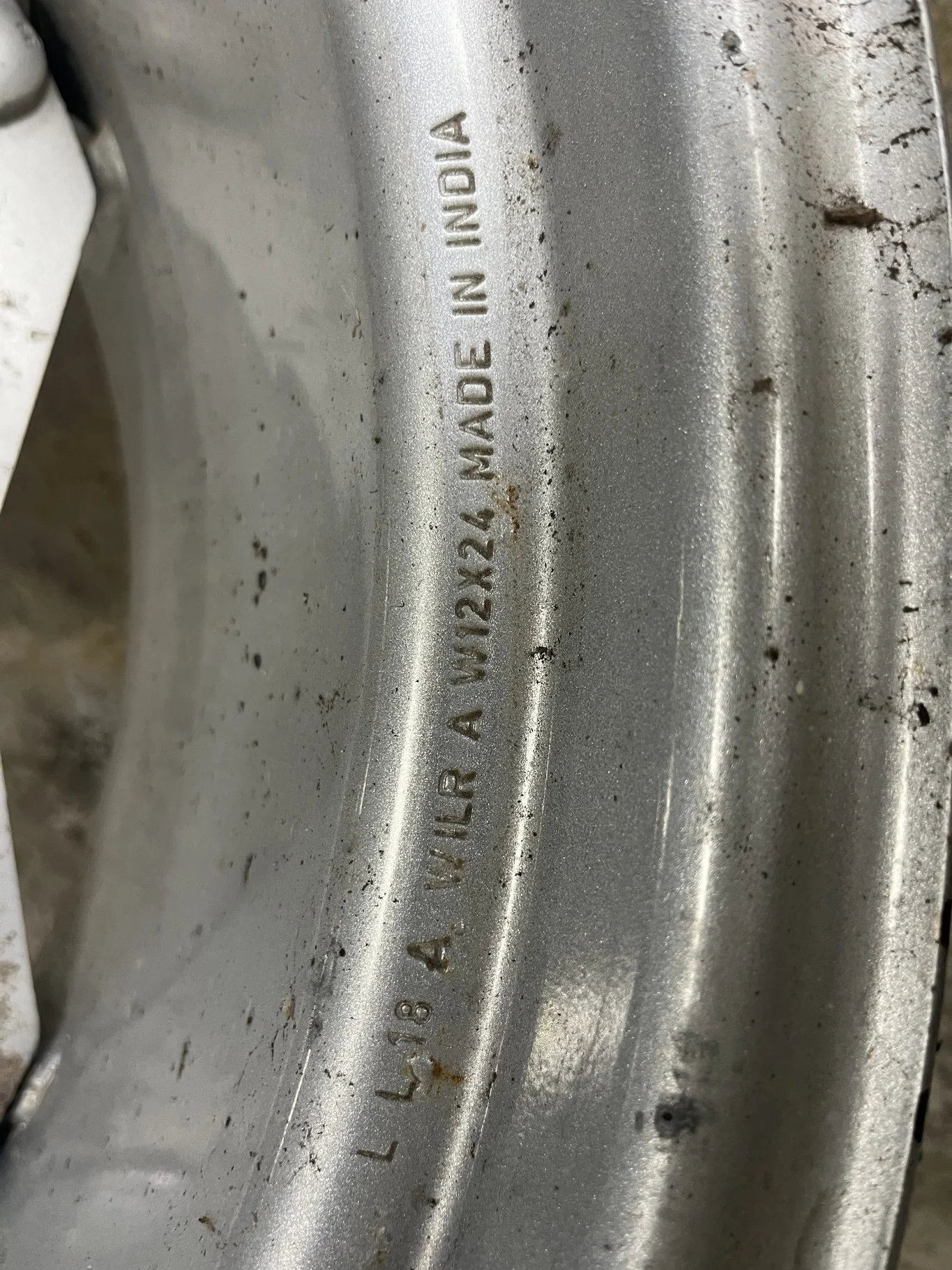 Take-Off 12 X 24 6-11.220-9.853 6 Clamp Silver Wheel w/ Disc image 3