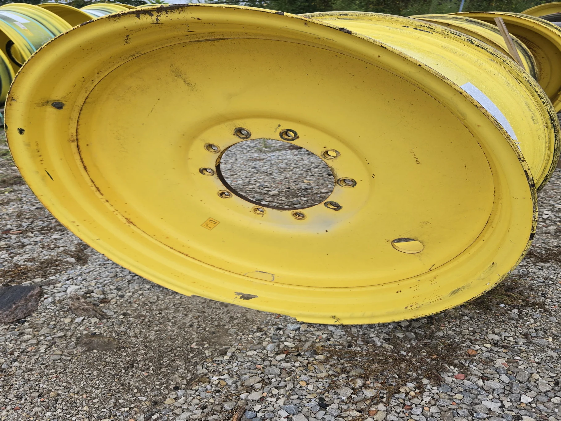 Used 18 X 38 10-13.19-11.07 Yellow Sprayer Wheel image 2