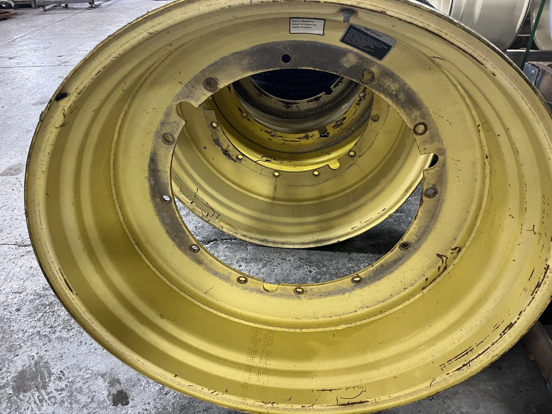 Used 21 x 46 12-32.047-30.078 Rim & Rail Yellow Wheel image 3