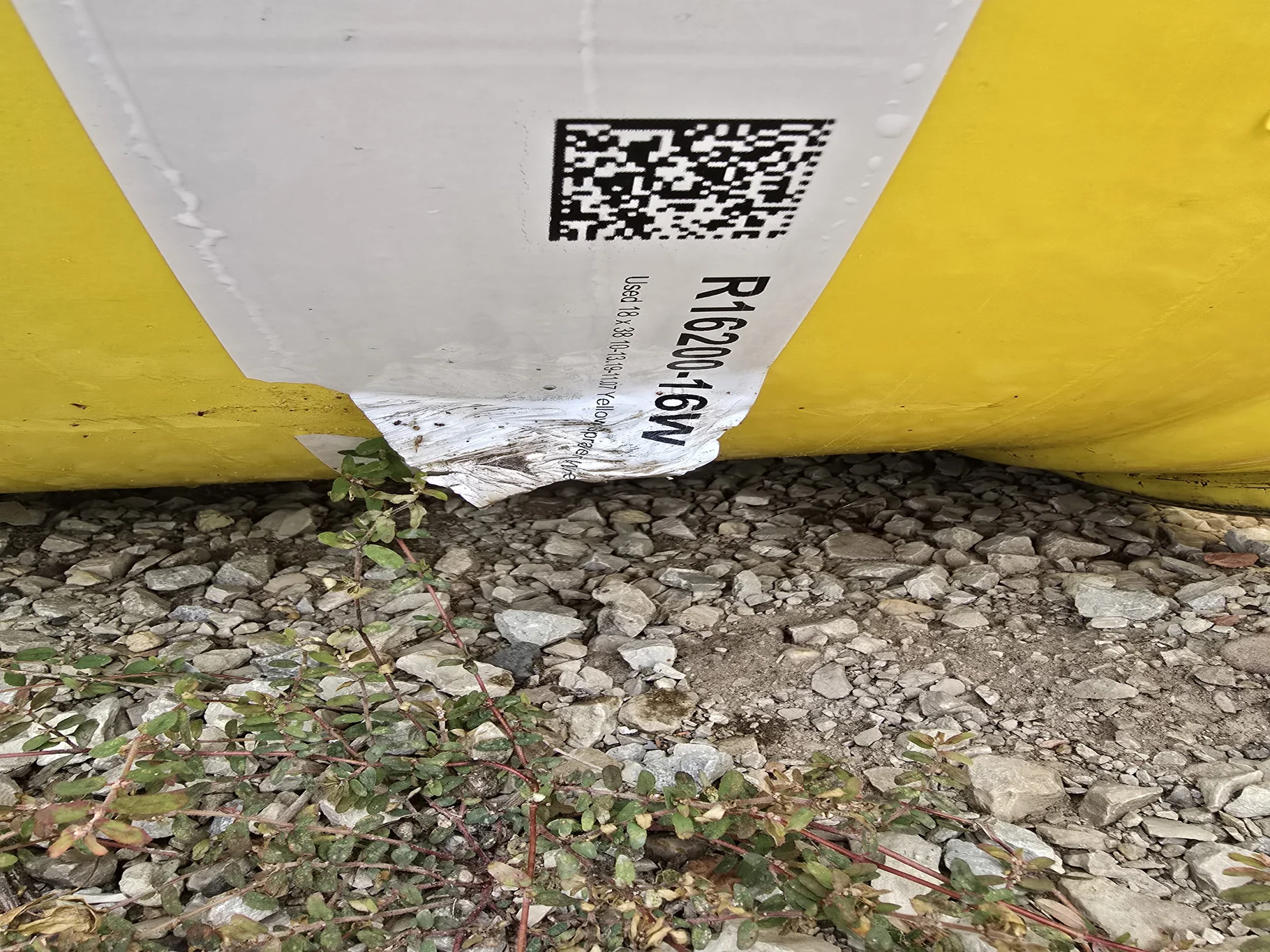 Used 18 x 38 10-13.19-11.07 Yellow Sprayer Wheel