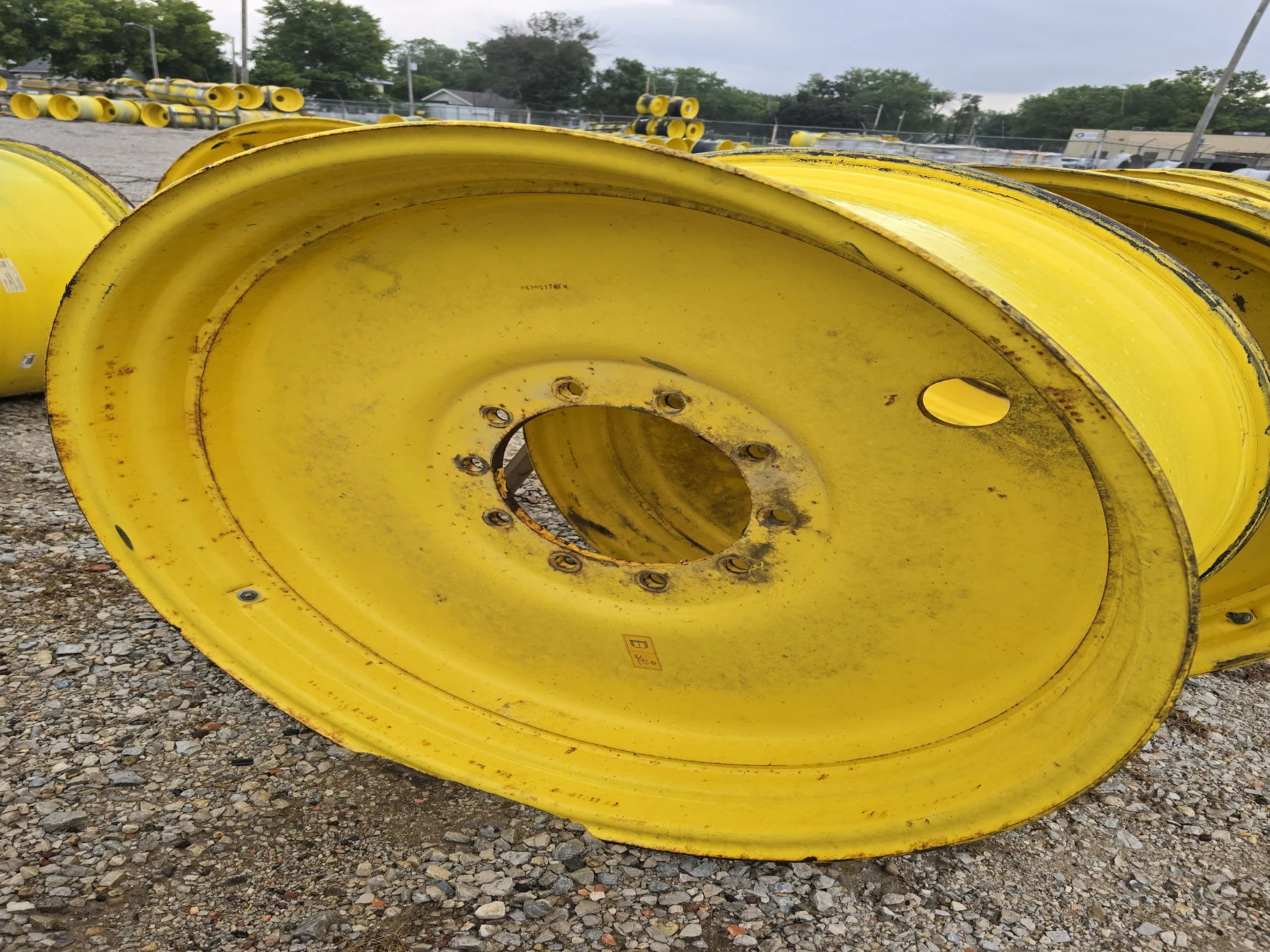 Used 18 x 38 10-13.19-11.07 Yellow Sprayer Wheel image 2