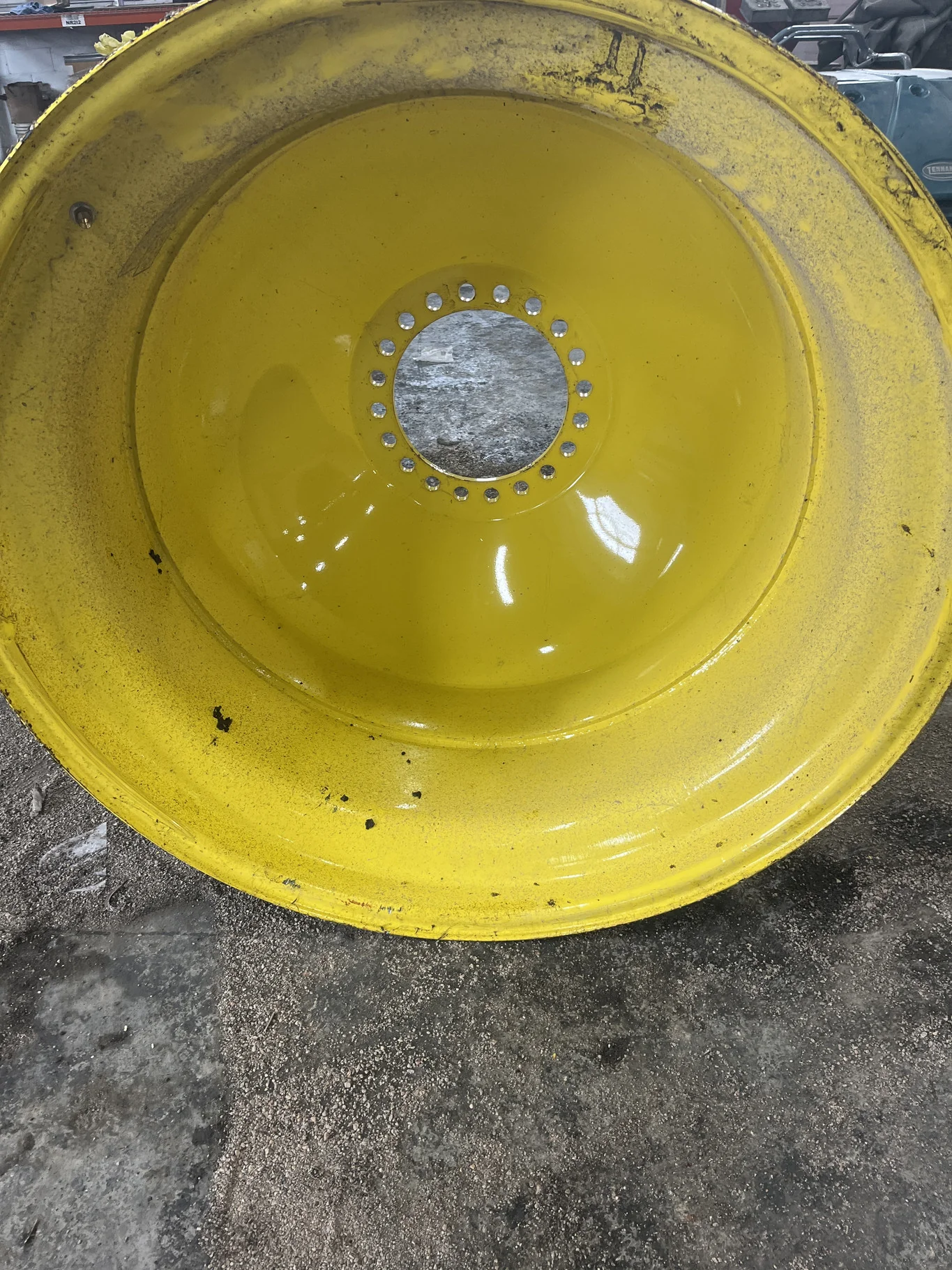 Take-Off 18 X 42 20-13.19-11.070 Dolly Dual Yellow Wheel