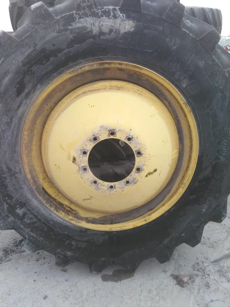 Take-Off 520/85R42 168D BKT Agrimax Teris TL R-1 95-100% On 18 x 42 (10-13.19-11.07) DD Wheel image 3