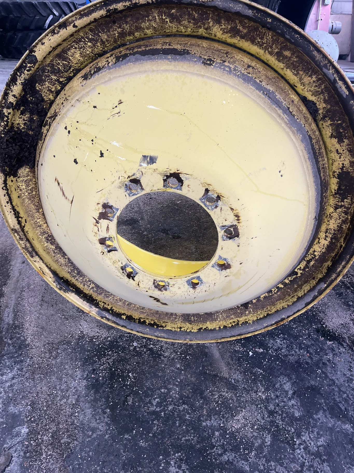 Take-Off 18 X 42 10-13.18-11.09 Dolly Dual Yellow Wheel