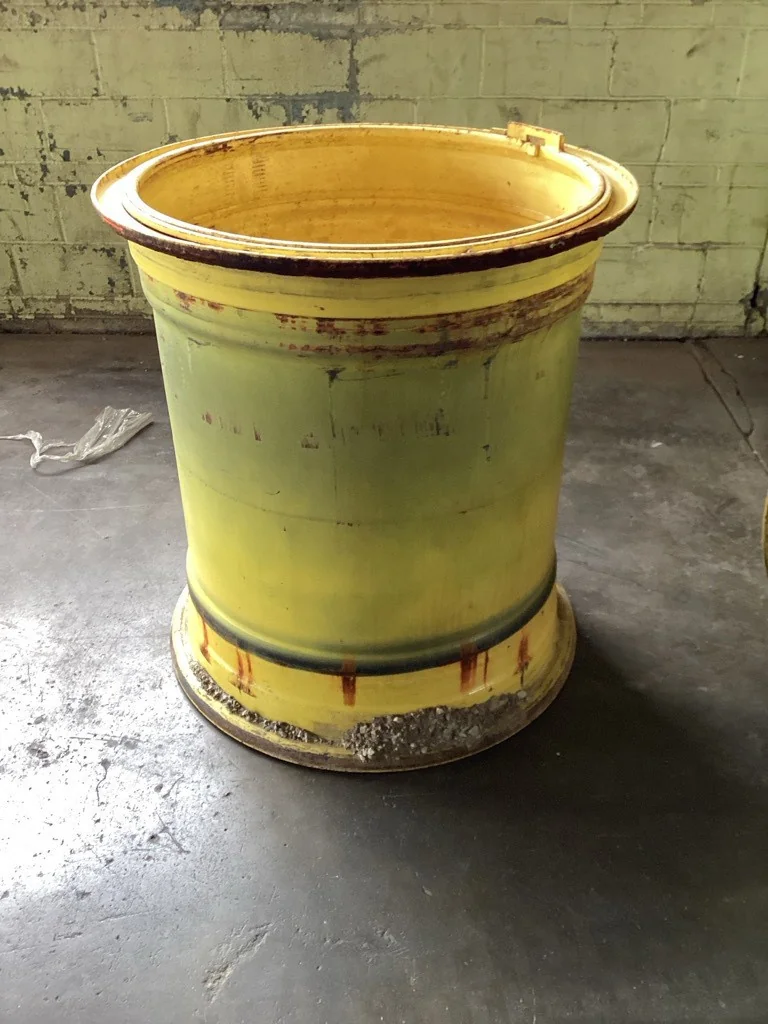 Used 32 x 36 Titan 3 pc wheel with flange and lock ring 12-16.732-14.640 Mild Rust