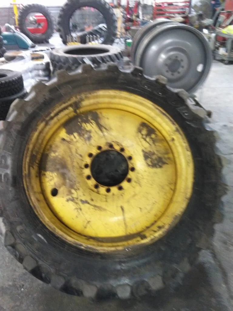 Used IF380/90R46 168D Goodyear Ultra Sparayer TL R-1 85-90% On 13 x 46 (12-13.976-11.857-1) Bubble image 2