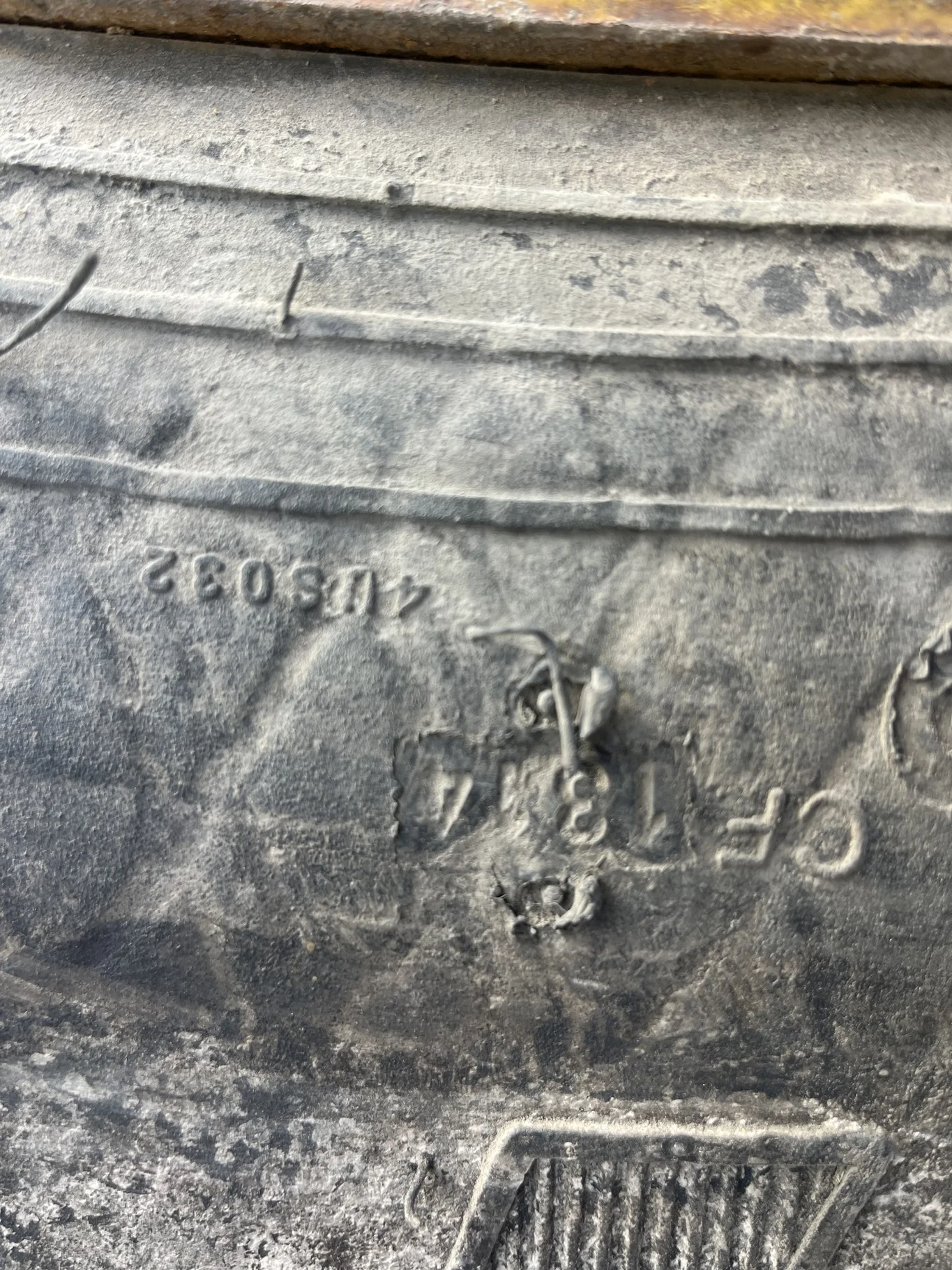 Used IF380/90R46 168D Goodyear Ultra Sparayer TL R-1 85-90% On 13 x 46 (12-13.976-11.857-1) Bubble image 4