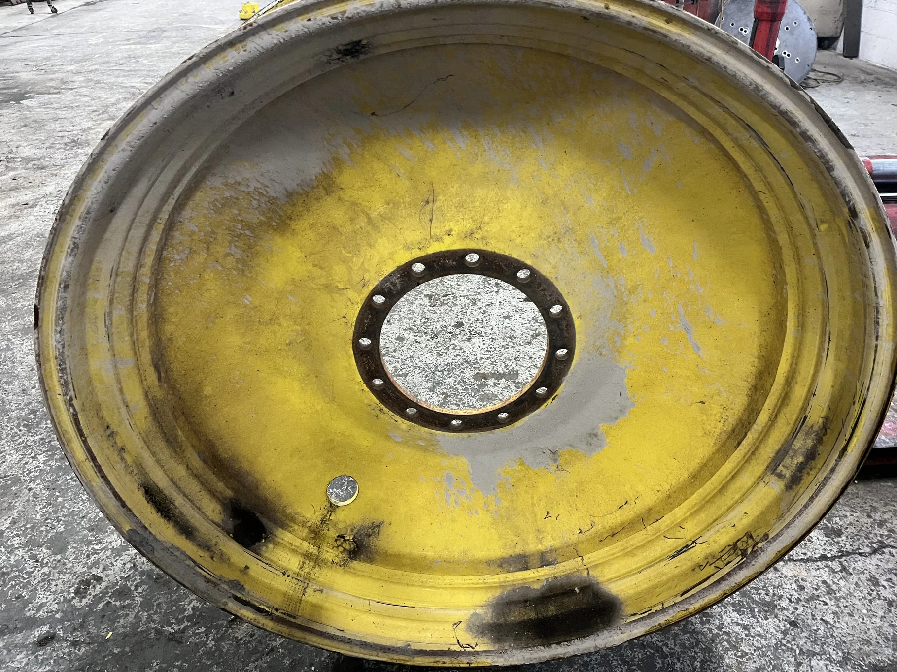 Used 13 X 46 12-13.976-11.857-1 Dual Yellow Wheel image 2