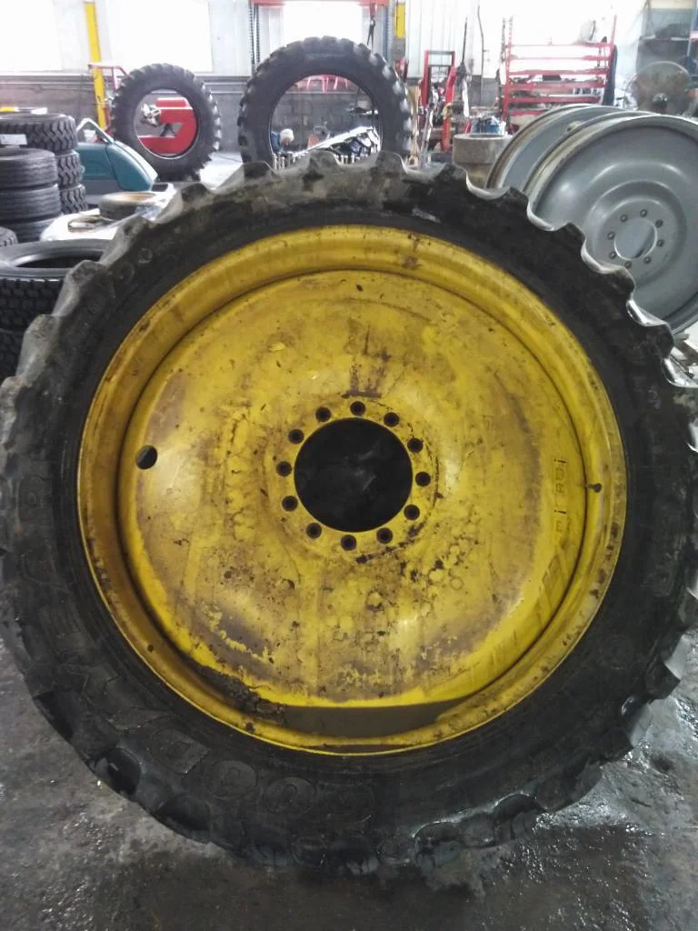 Used IF320/90R50 161D Goodyear Ultra Sprayer TL R-1 70-75% On 10 x 50 (12-13.976-11.857-1) Bubble