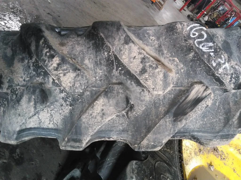 Used IF320/90R50 161D Goodyear Ultra Sprayer TL R-1 70-75% On 10 x 50 (12-13.976-11.857-1) Bubble image 3