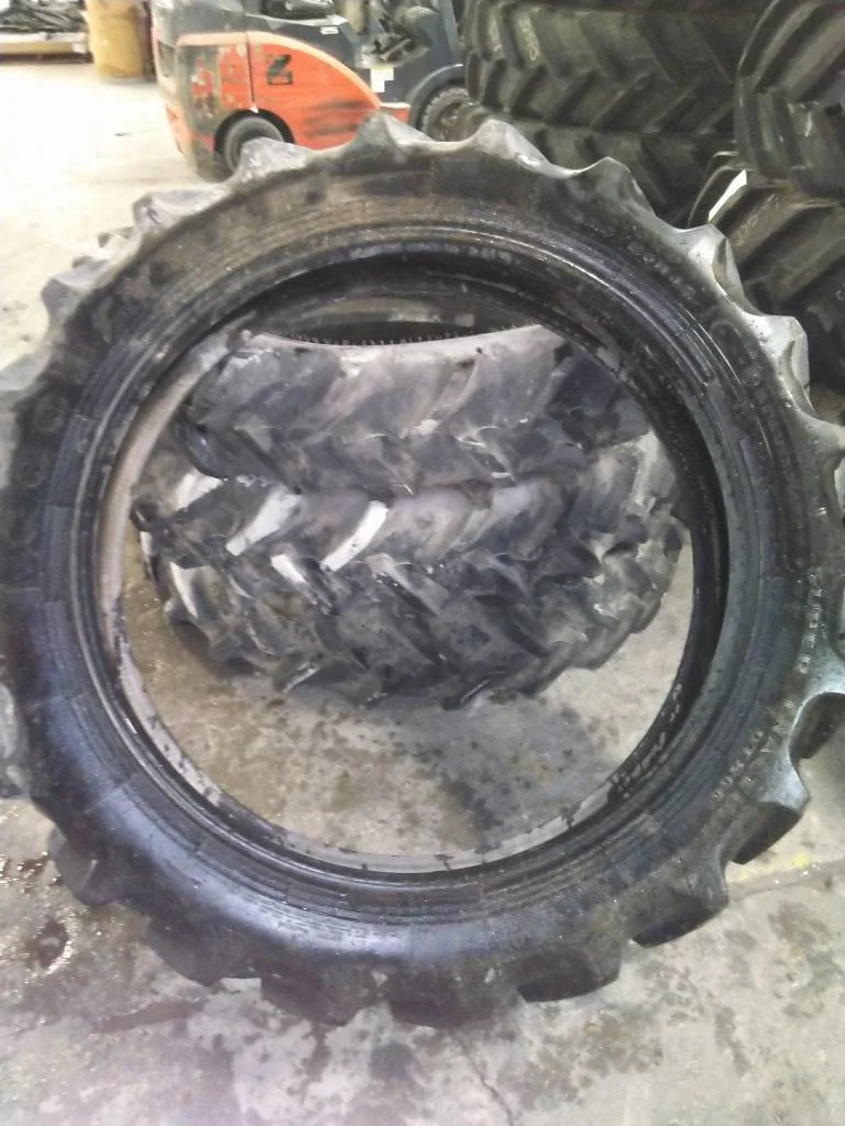 Used 320/80R42 141B Goodyear Super Traction Radial TL R-1W 75-80% (DOT-4613) image 3