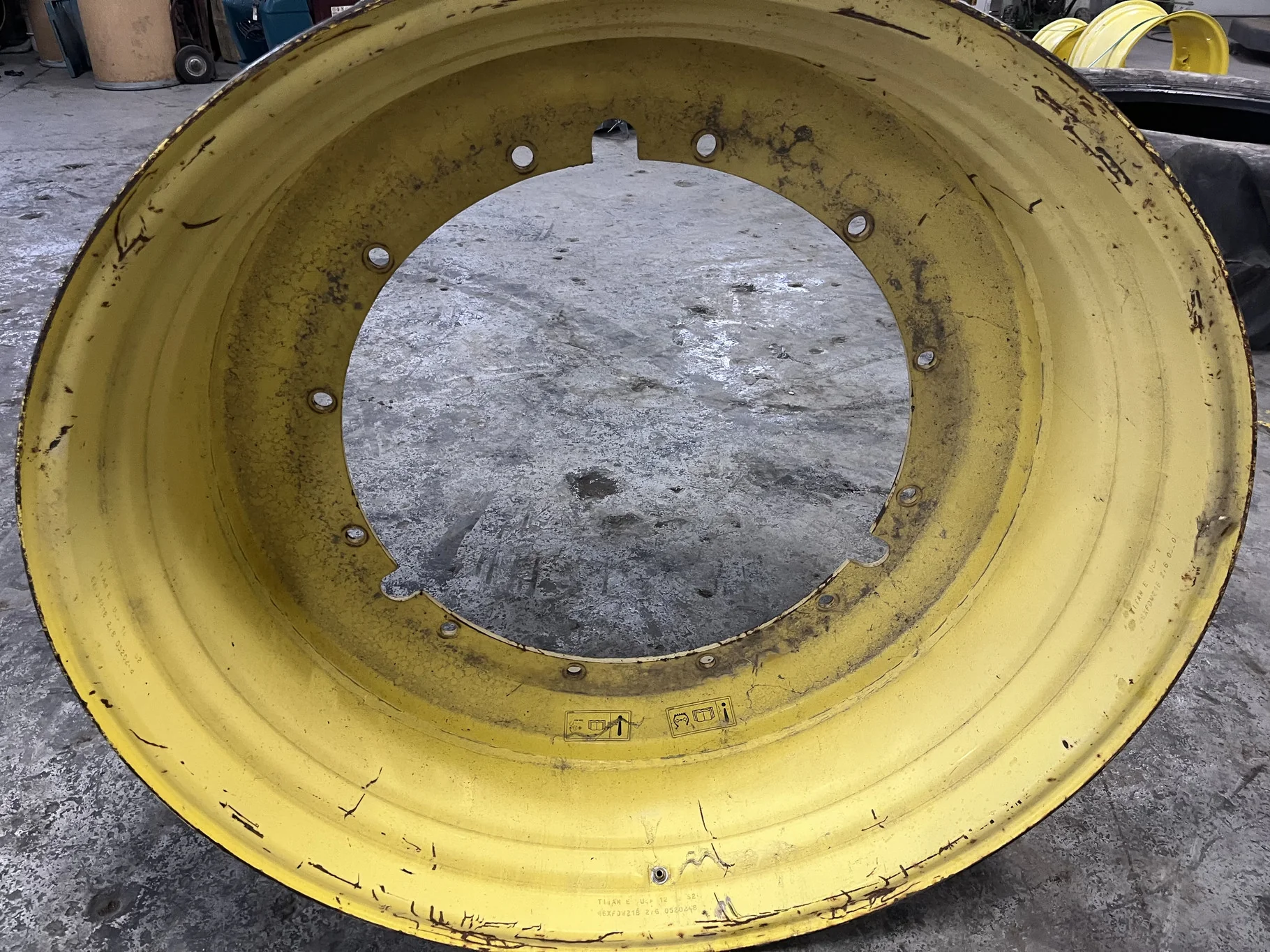 Used 21 x 46 12-32.047-30.17 Rim & Rail Yellow Wheel image 4