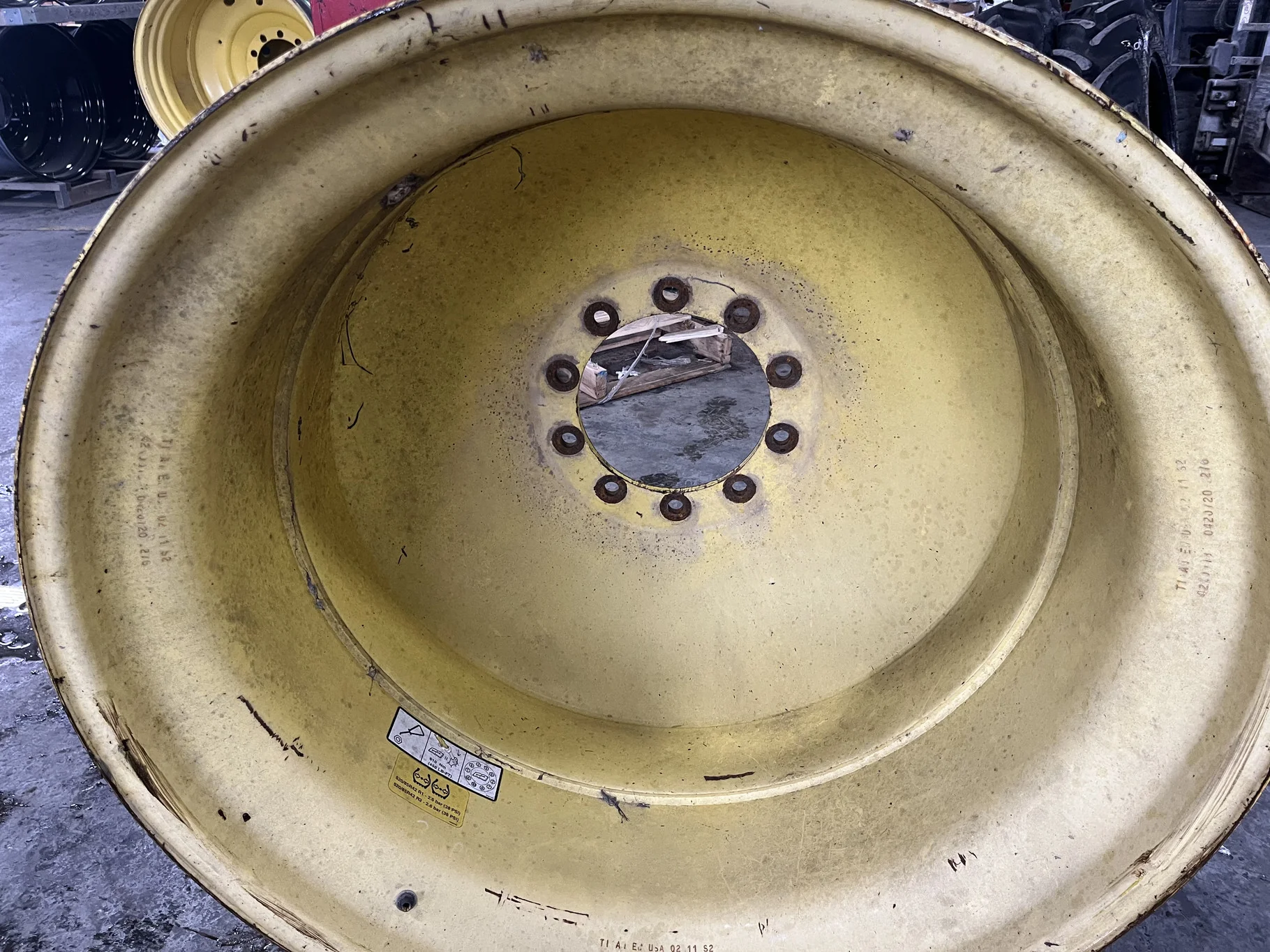 Used 18 X 42 10-13.19-11.07-14.4 INSIDE DOLLY DUAL YELLOW WHEEL
