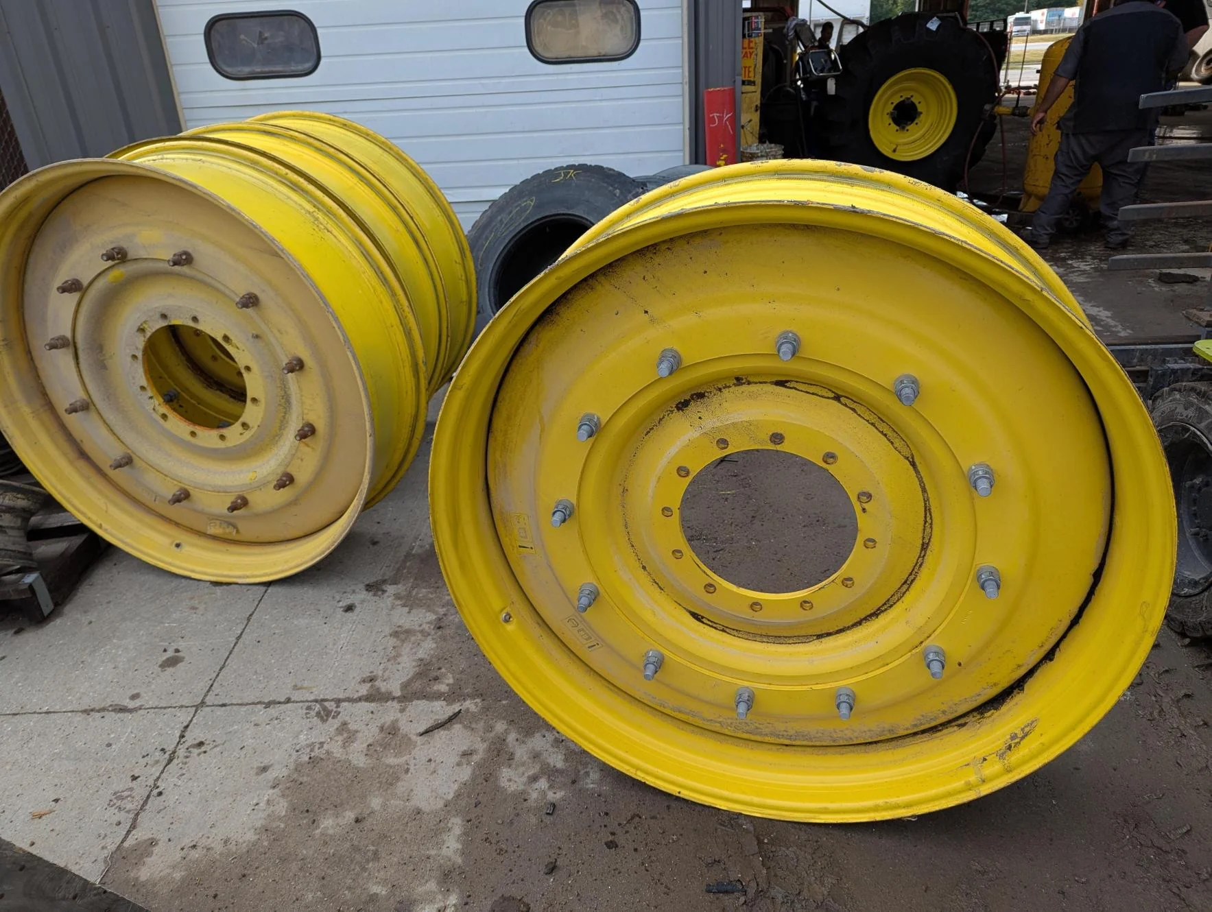 Used 13 X 50 12-15.748-13.829 Rim & Rail Yellow Wheel w/ Disc