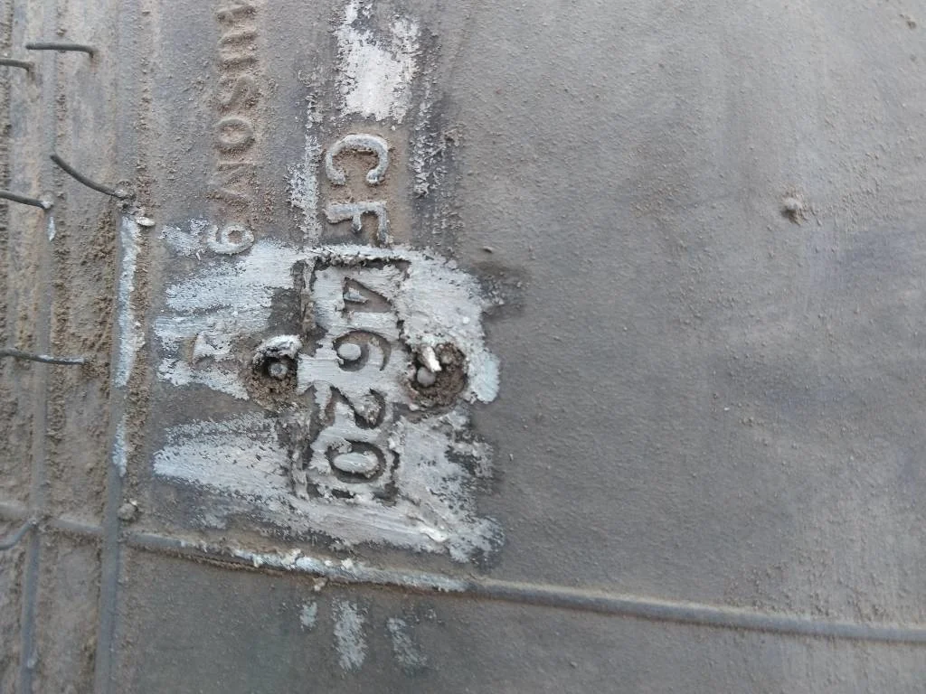 Used VF380/105R50 179D Goodyear Ultra Sprayer TL R-1 85-90% On 13 x 50 (12-15.748-13.829) R&R/Disc